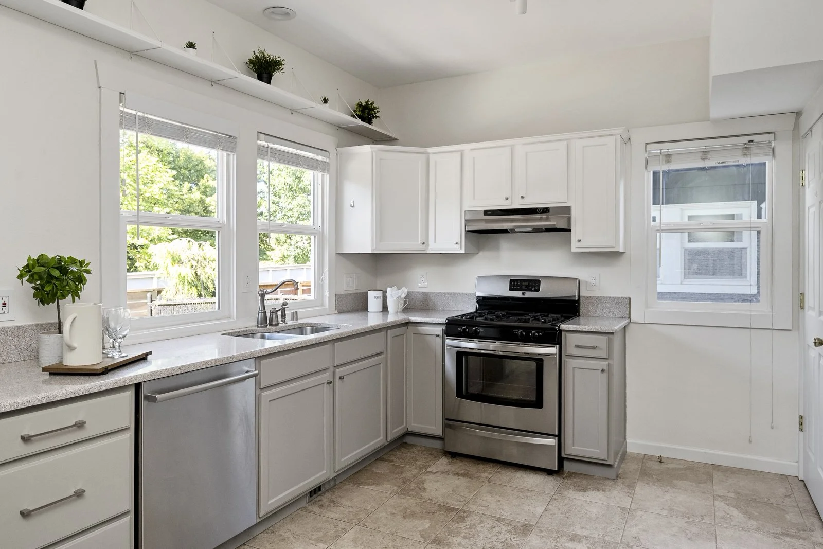 kitchen angle NE.jpg