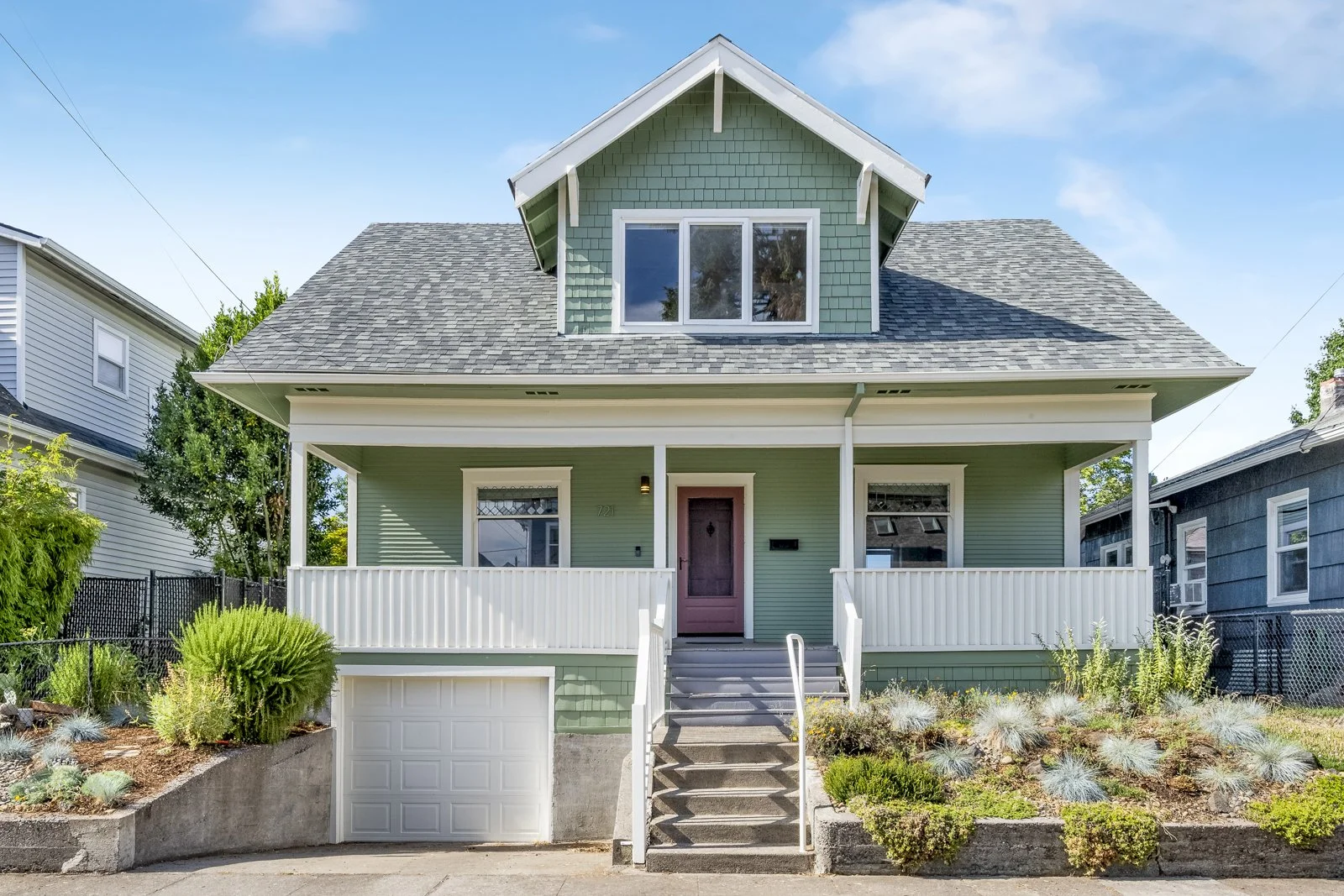 Classic Portland Bungalow near Alberta Arts