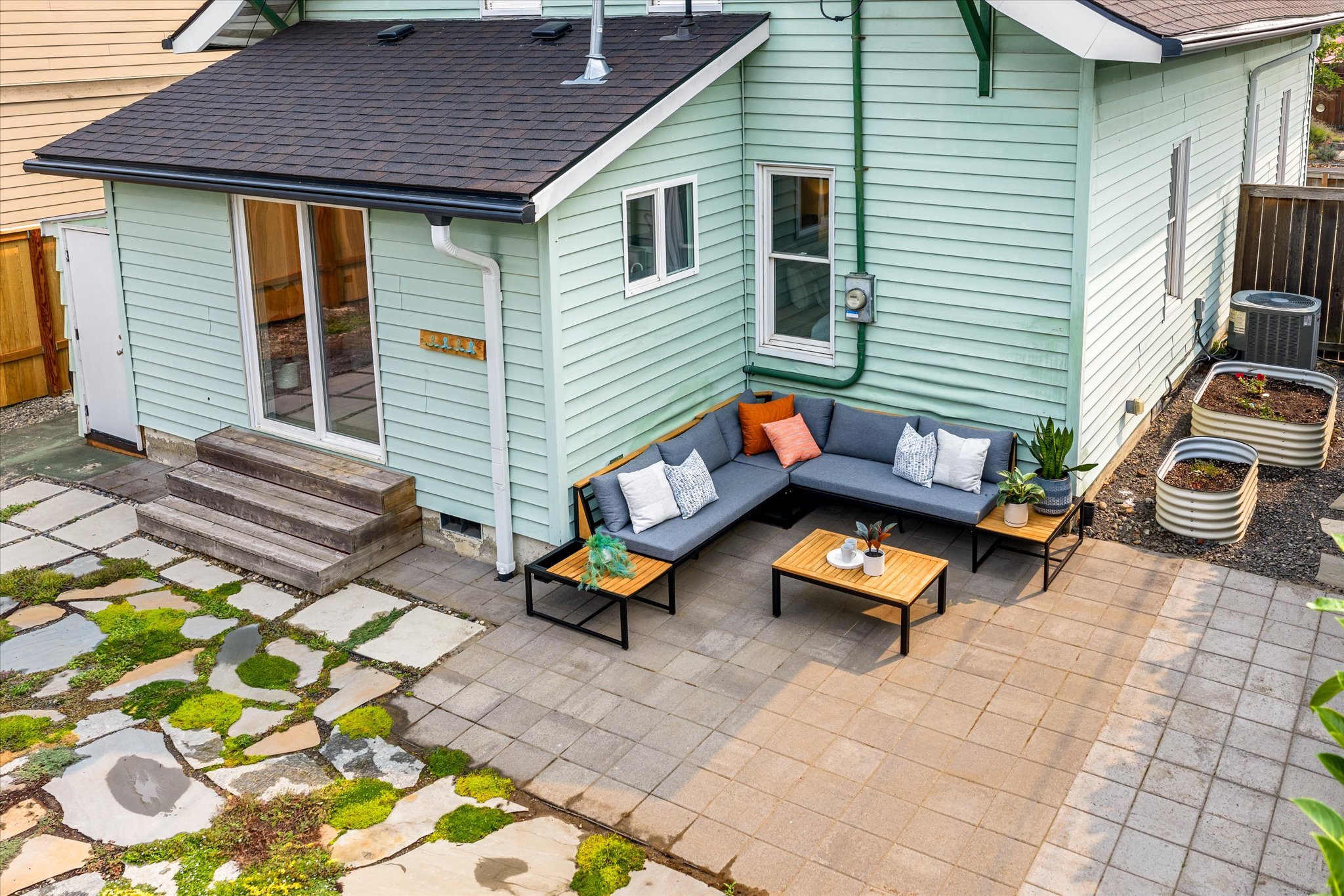 06-260805 4929 SW 63rd Ave - 009.jpg