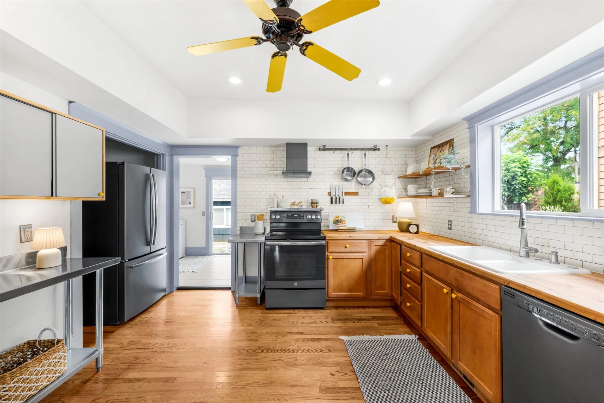 20-260805 4929 SW 63rd Ave - 029.jpg