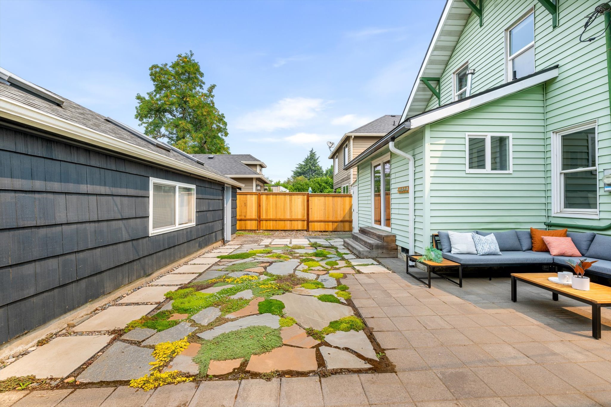 52-260805 4929 SW 63rd Ave - 056.jpg