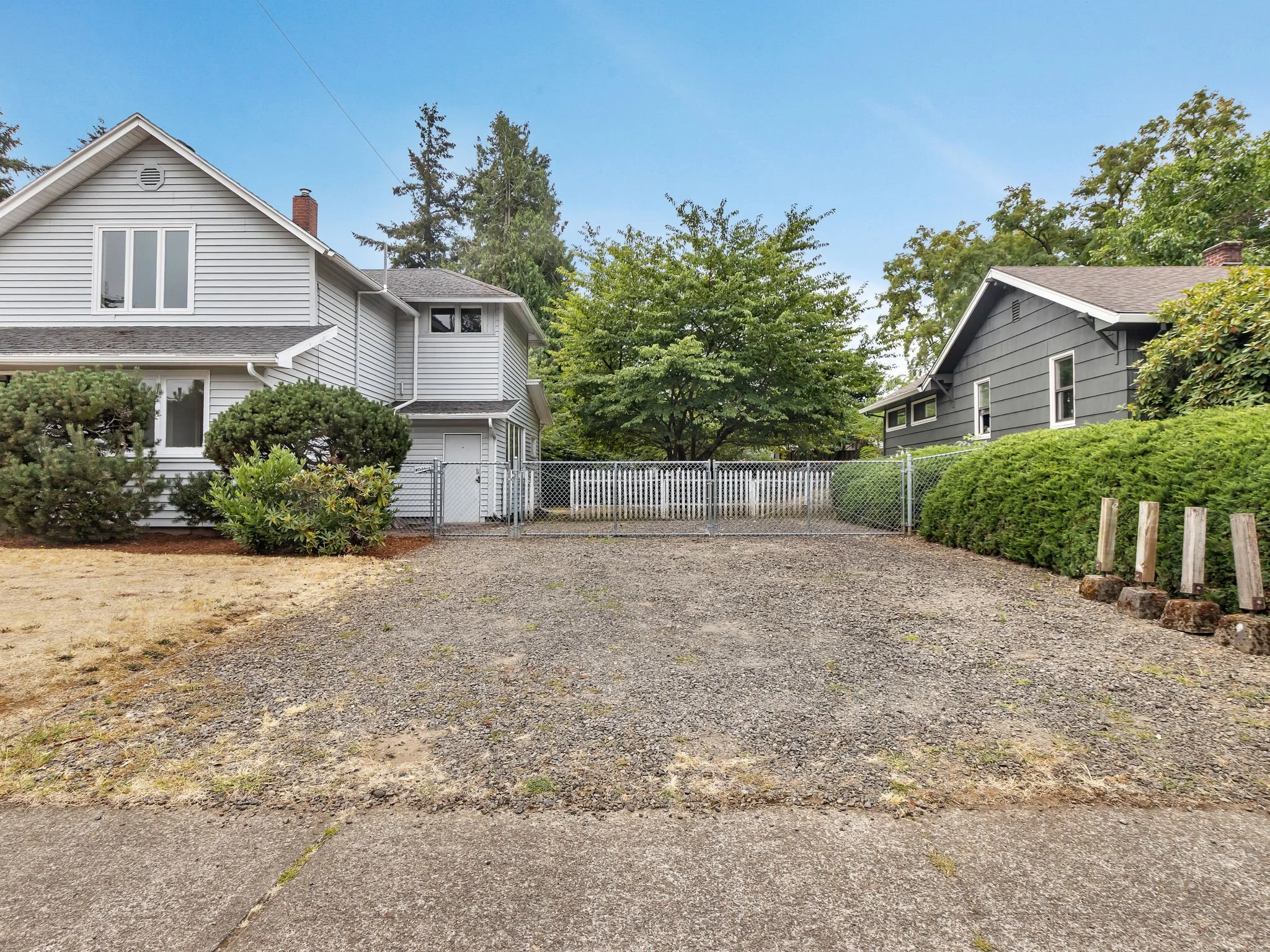 7626 SE Carlton St, Portland-4.jpg