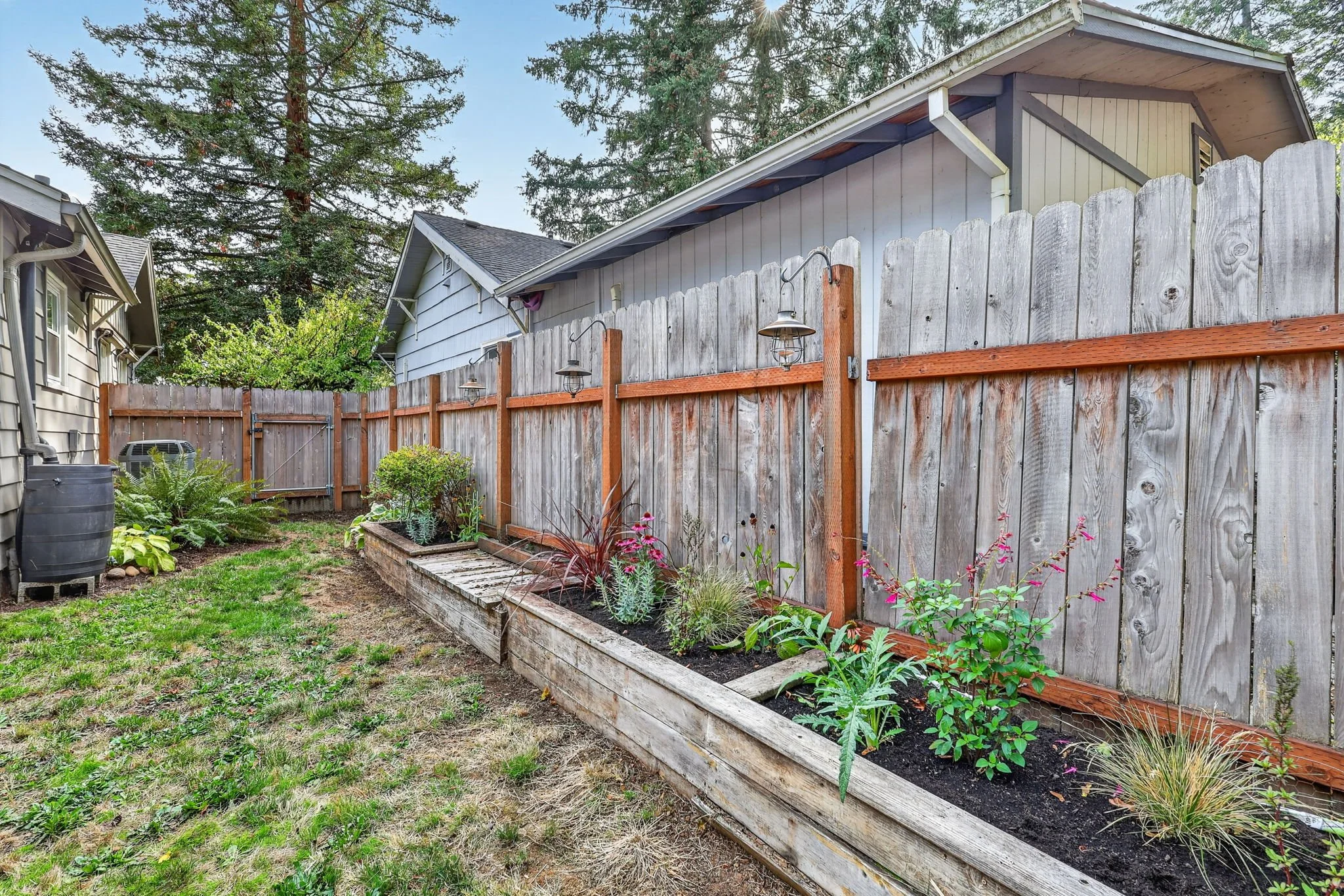 7419 SE Reedway St-33.jpg