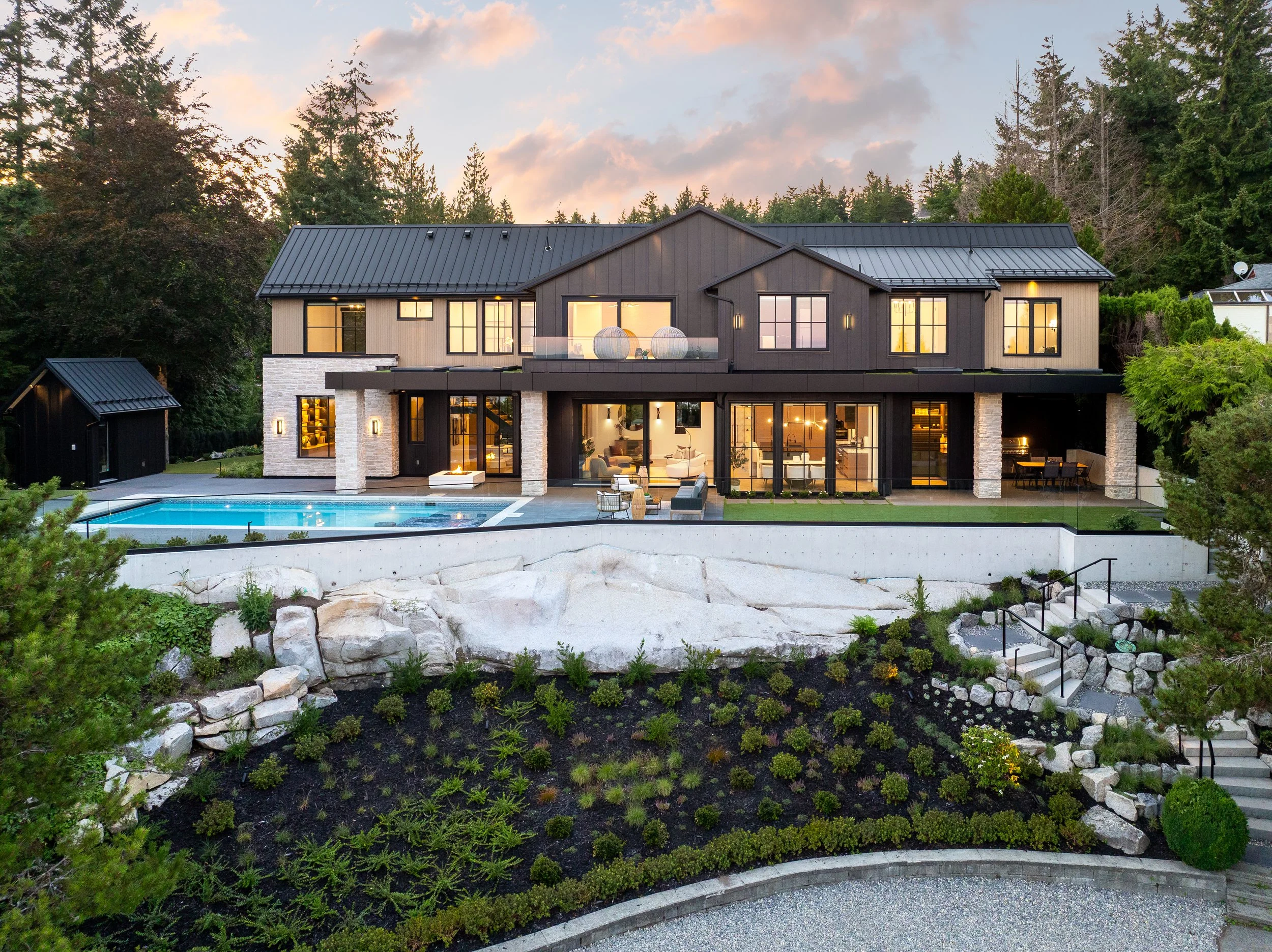 4589 Woodgreen Drive_Goldcon-11.jpg