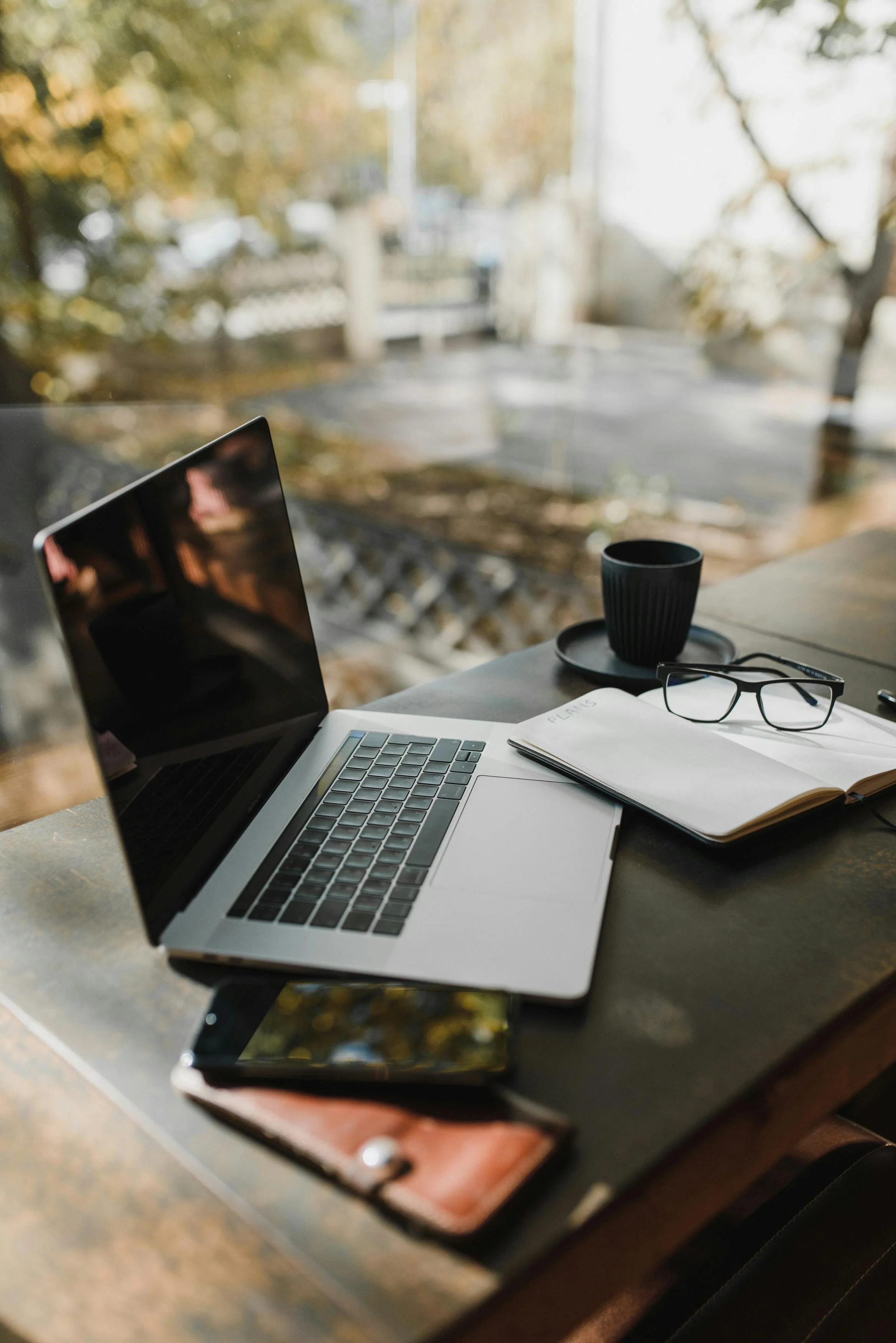 How to Find the Right Life Coach in Las Vegas (Without Getting Scammed or Overwhelmed)