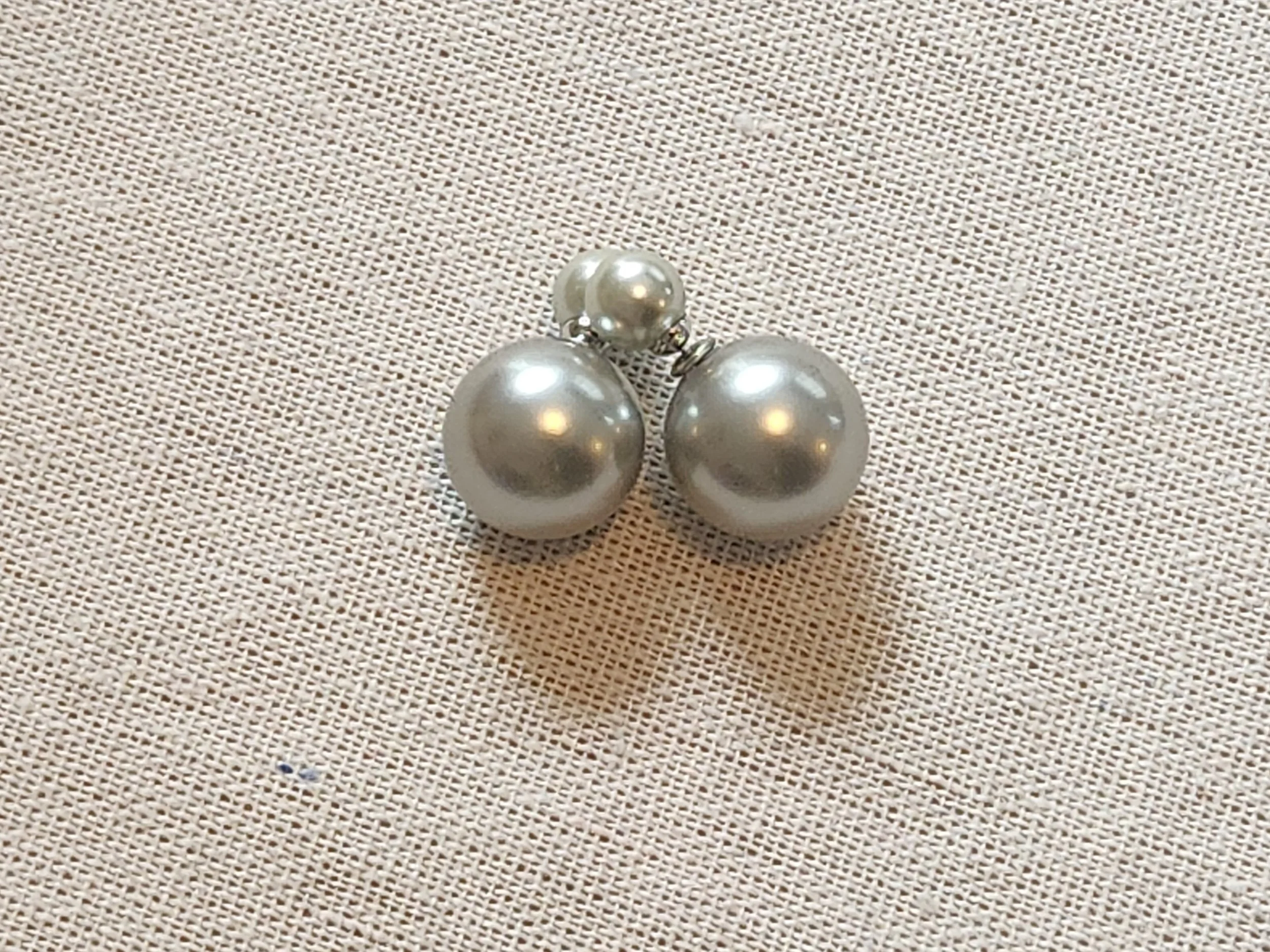 20mm shell dior style grey.jpeg