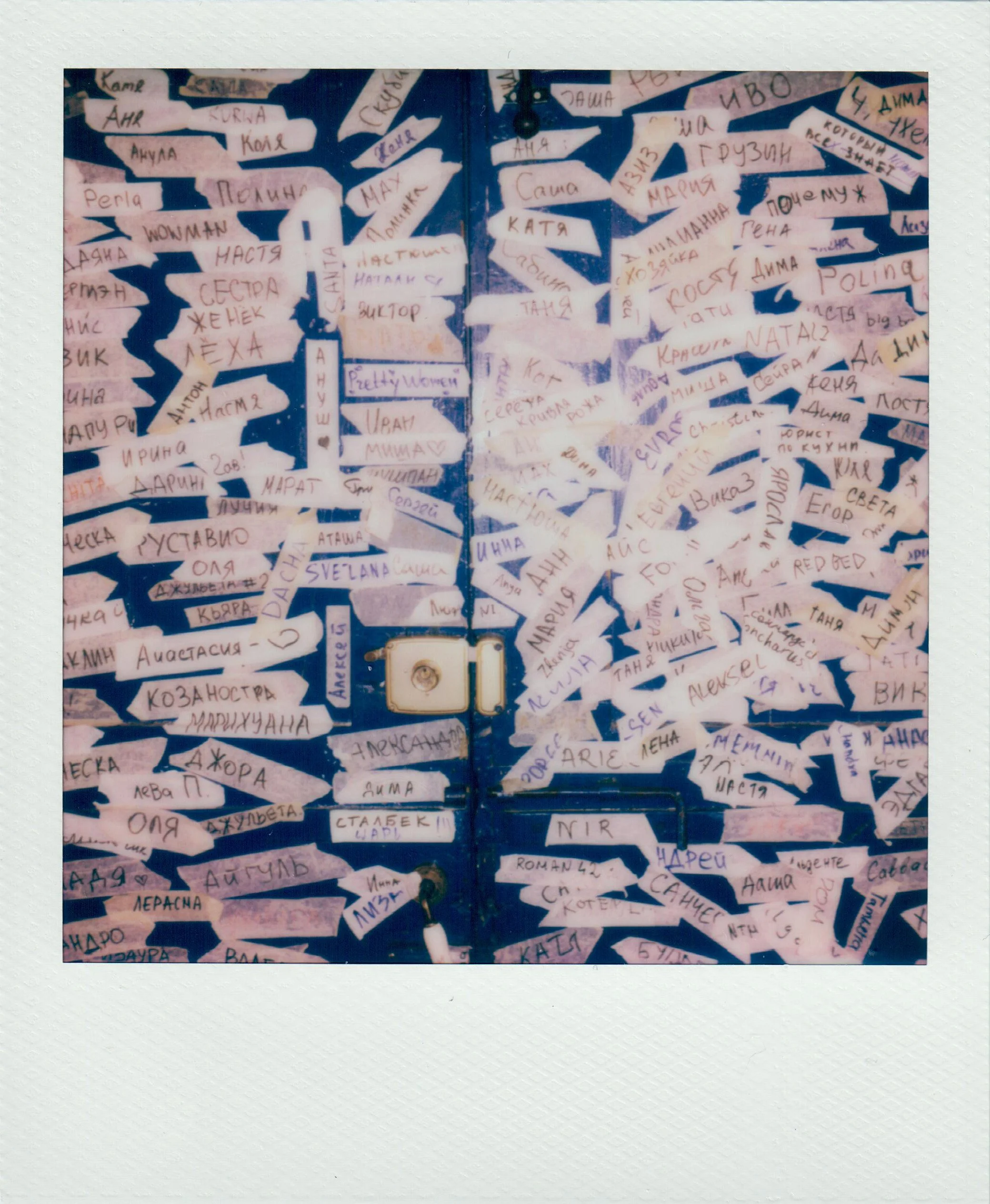 Polaroid i-Type_1.jpg