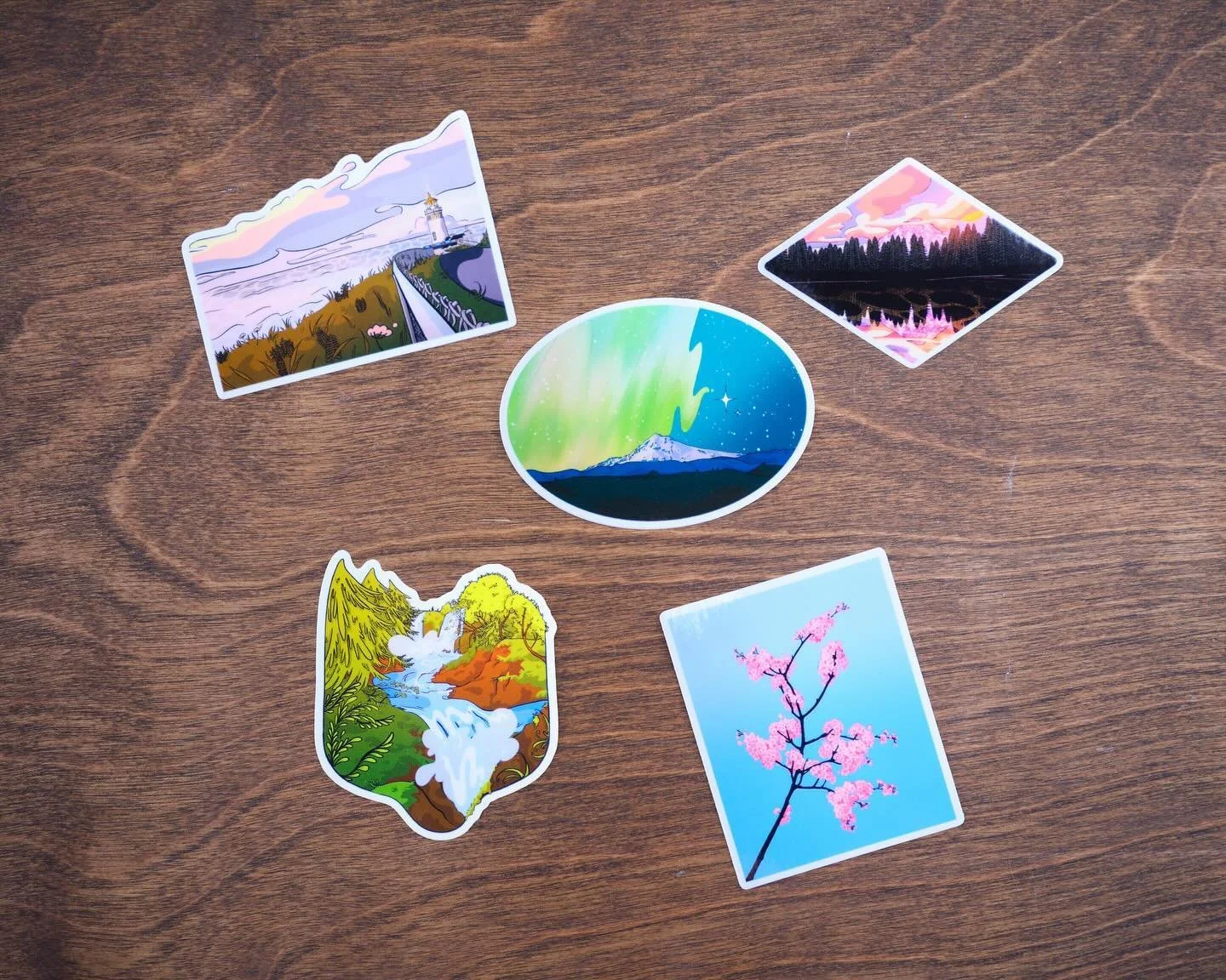Finally get to share this super fun project I&rsquo;ve been working on for a bit with @marxfilmandphotos 📸
I had the opportunity to step outside of my comfort zone and design stickers based on the photography of the super talented Evan Marx. Make su