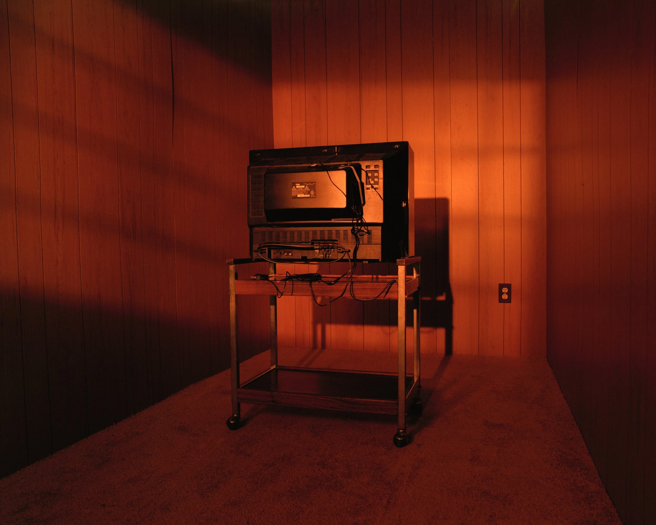 TV Set Pics 67 4- roll 2.jpg