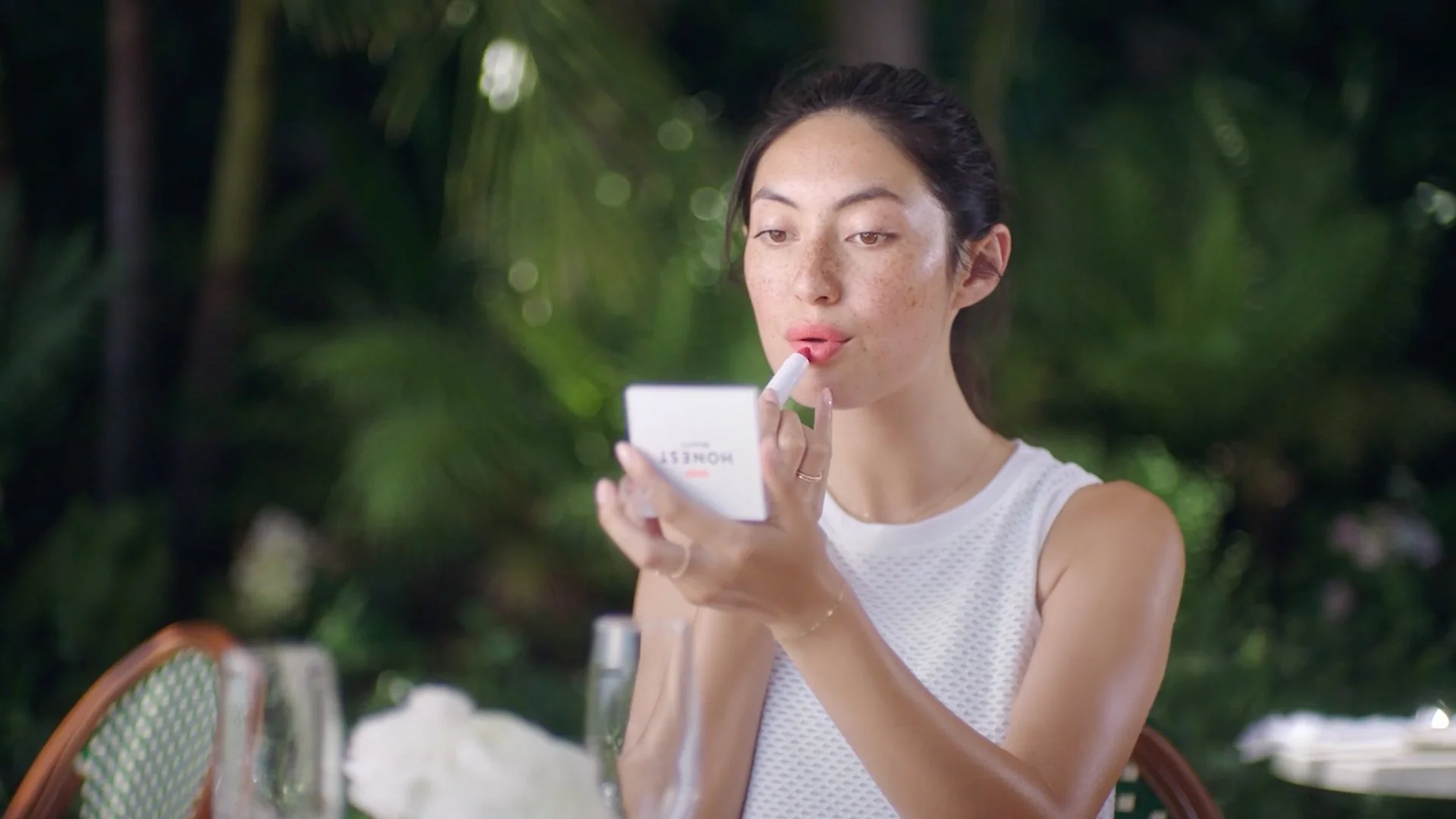 Honest Beauty thum.jpg
