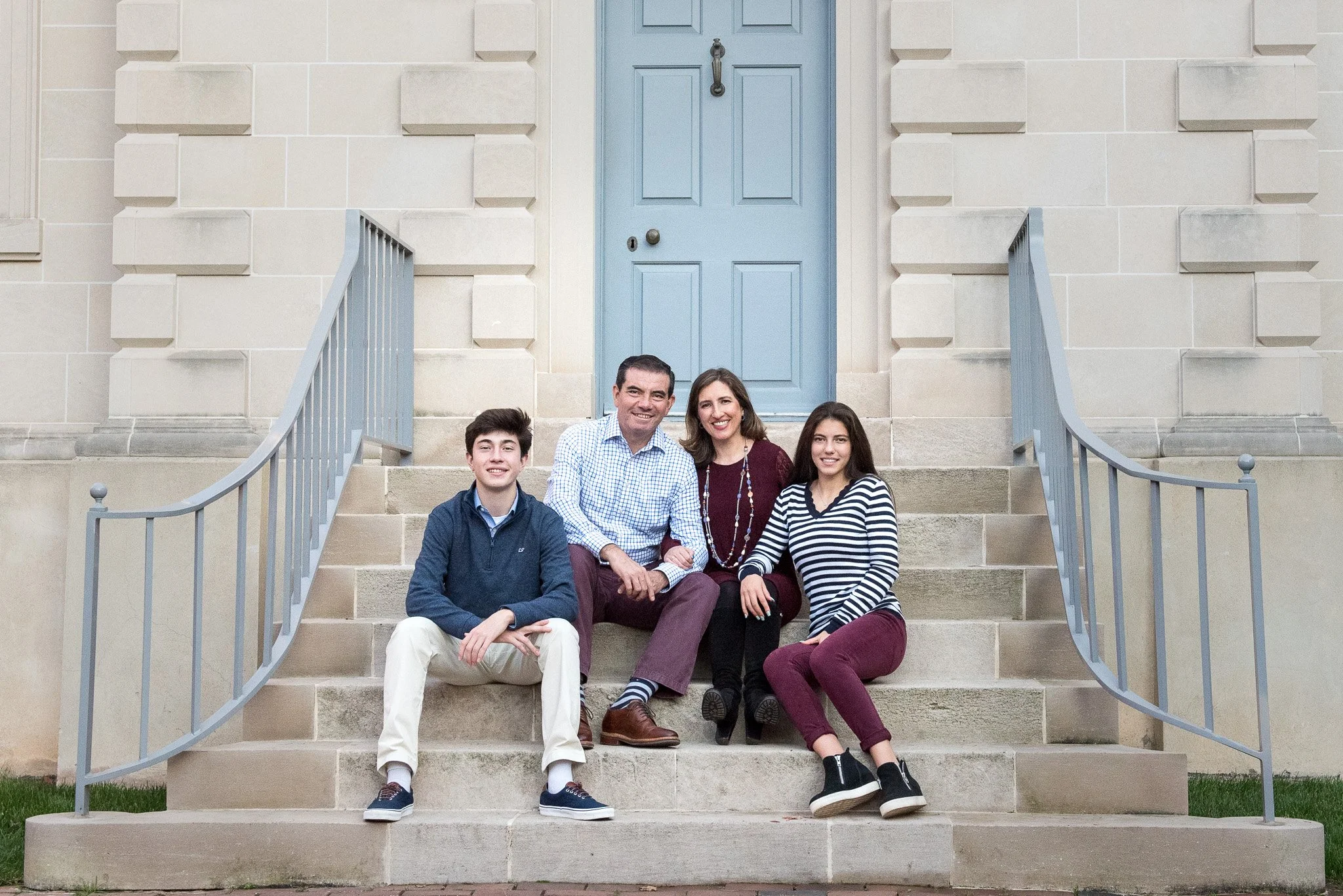 garcia-ippolito-family-nov-2020_by-lauren-barkume-826-of-996-edit.jpg