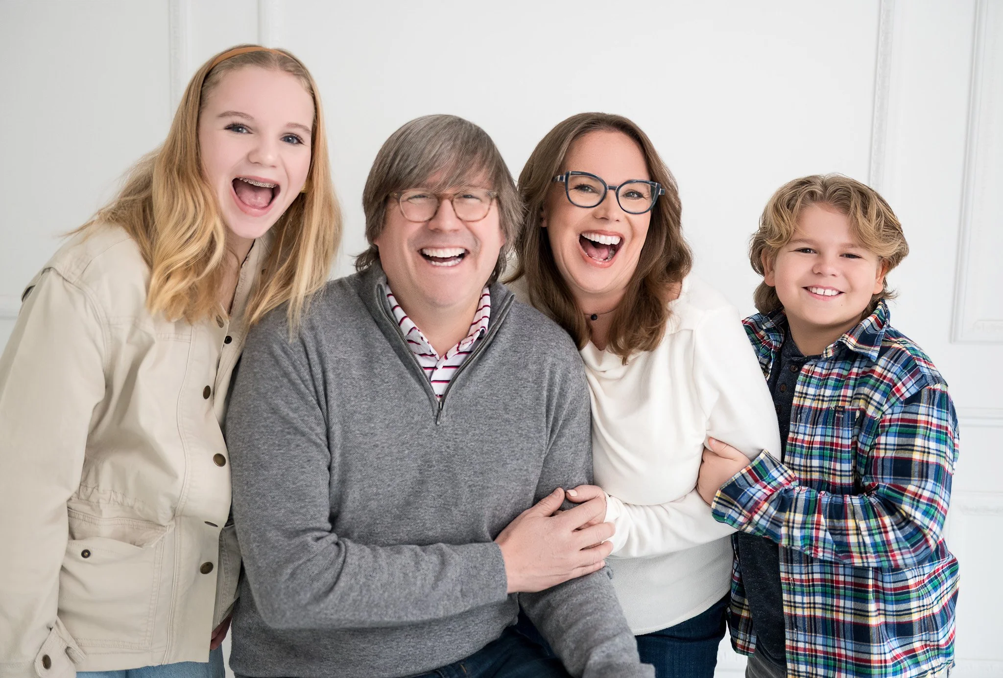 Alexandria Family of 4 Photography_by Lauren Barkume (3 of 15).jpg