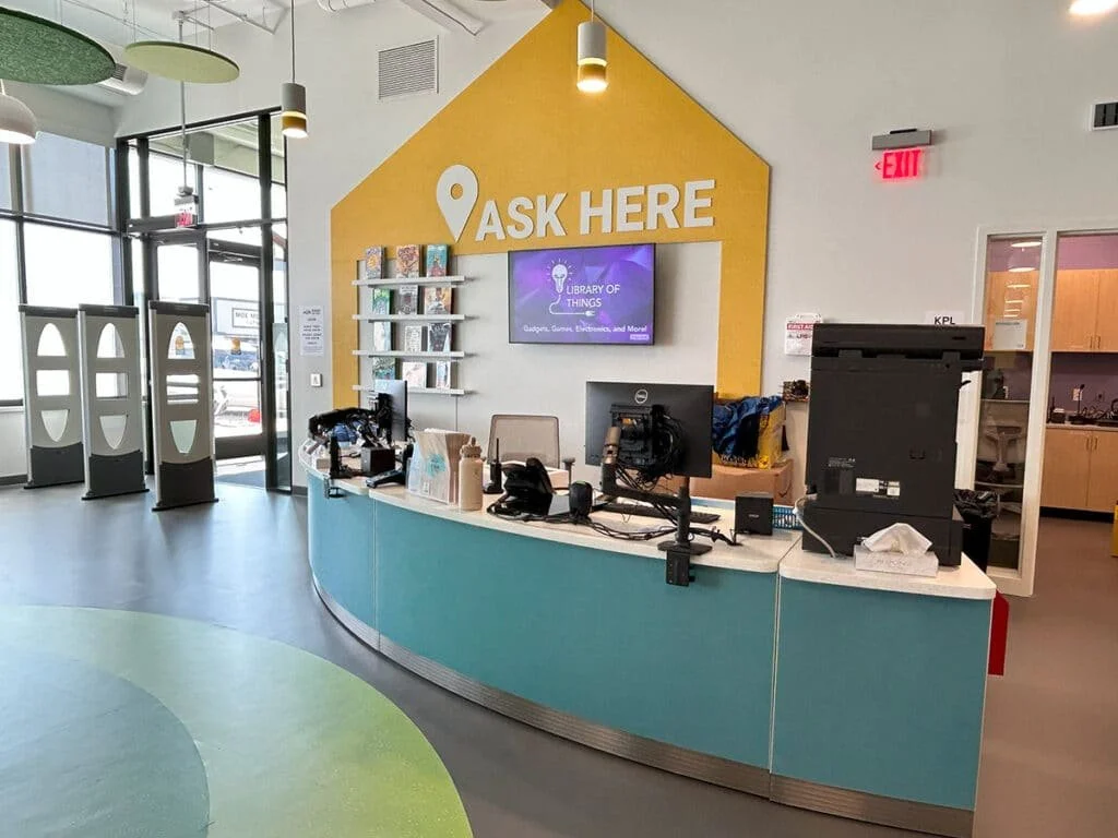 Kenosha-Uptown_2024_QT-3850_Service-Desk-1024x768.jpg