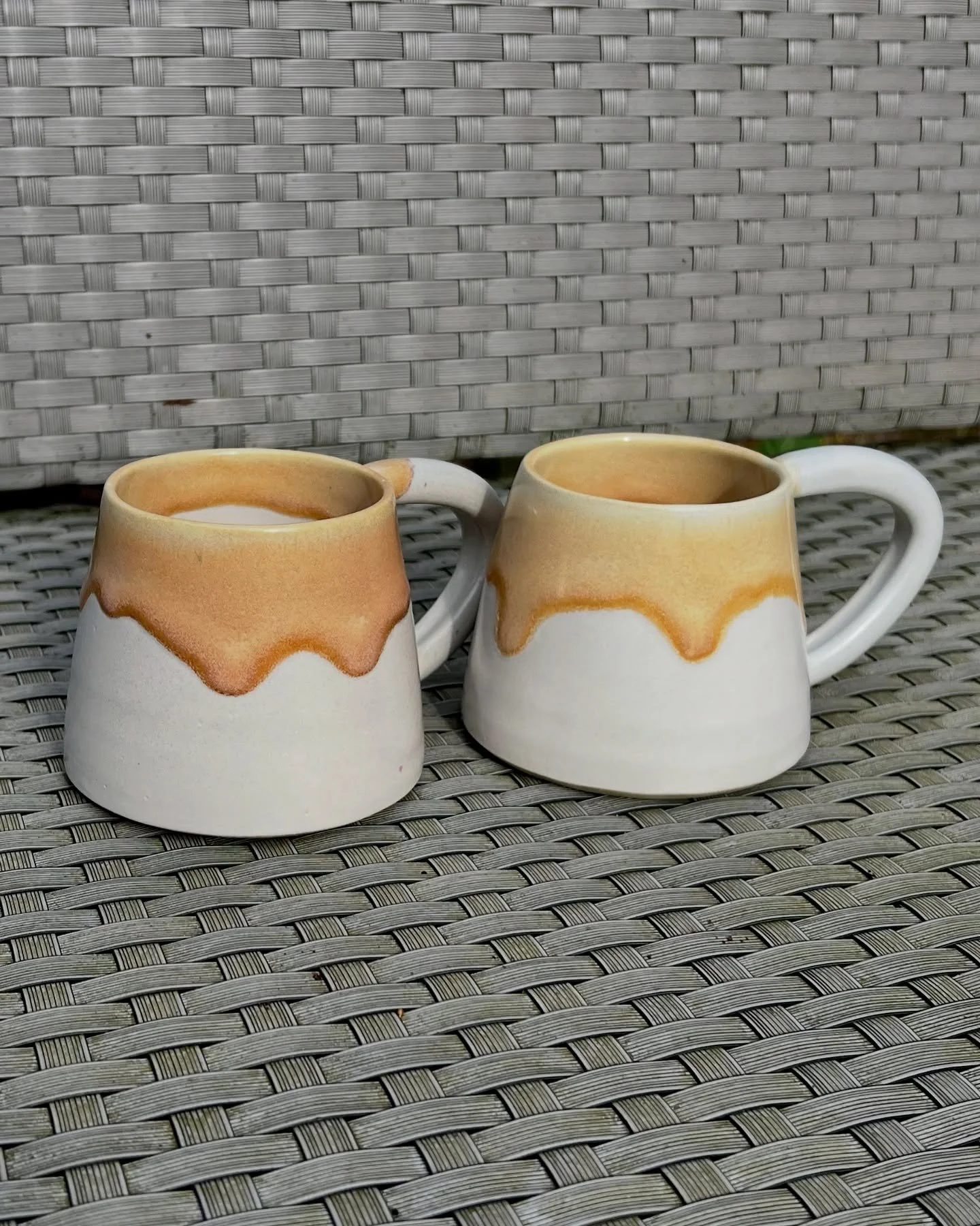 driiiipppy honey 🍯 mugs! will be making more of these in the future, they are a fave, and will sell separately! this pair is available on my website! 

#mugs #mugsofinstagram #portlandpottery #portlandceramics #drip #honey #portland #portlandsmallbu