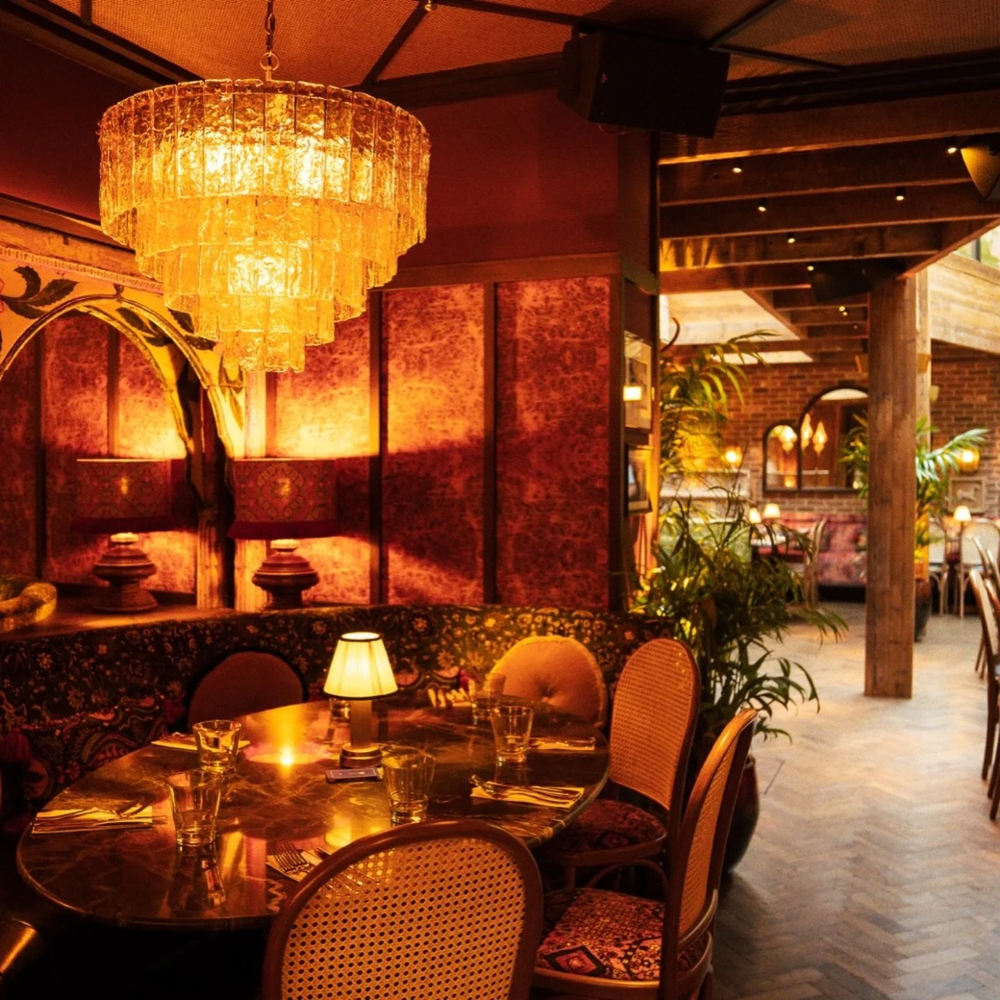 The cosiest dining rooms to host your dinners at Daata. 

Each of our Daata restaurants is unique in its own way and focused on all the small details that make a difference. Book in with us for your catch ups leading to New Years! Email us at info@da