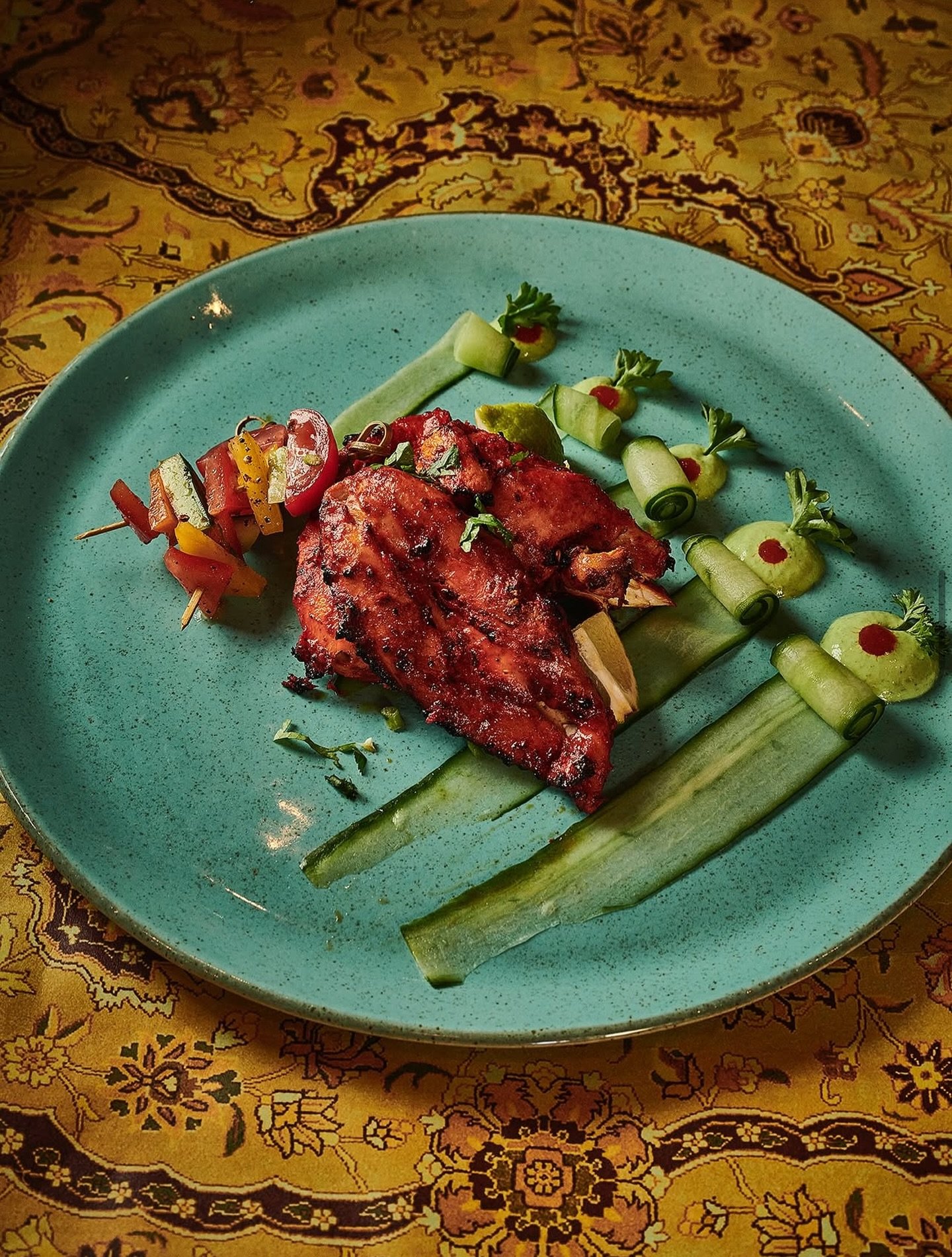 A go to classic starter - Daata&rsquo;s Chicken Tikka. 

Chicken breast marinated in Yoghurt, Rock Salt, Black Pepper, Mustard, Ginger &amp; Lemon. Freshly charred to order in our Tandoor. Pair along our delicious chutneys like Mint &amp; Mango.