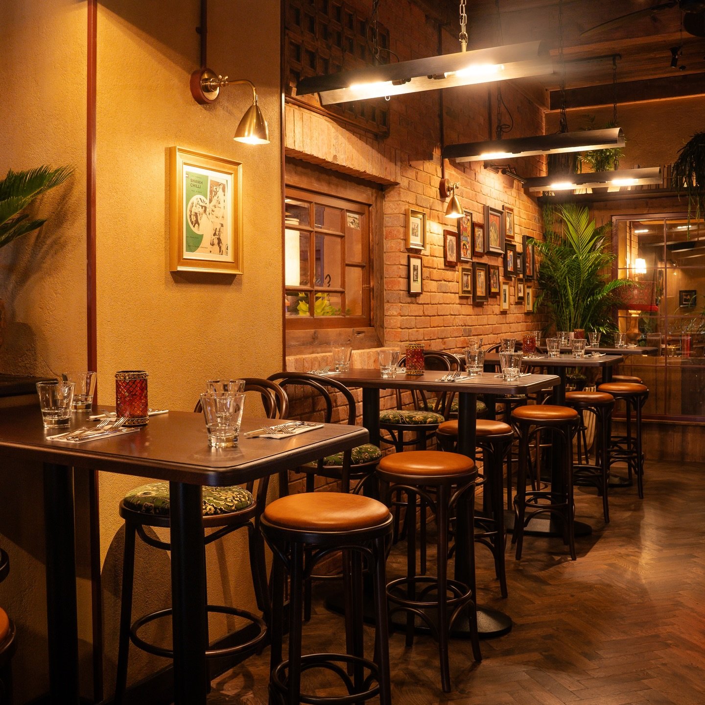 Our high stool tables, made for those easy catch ups.

Whether it&rsquo;s a quick bite, a few drinks, or just stopping by in between plans, it&rsquo;s the perfect spot to sit back, chat, and soak in the buzz around you.