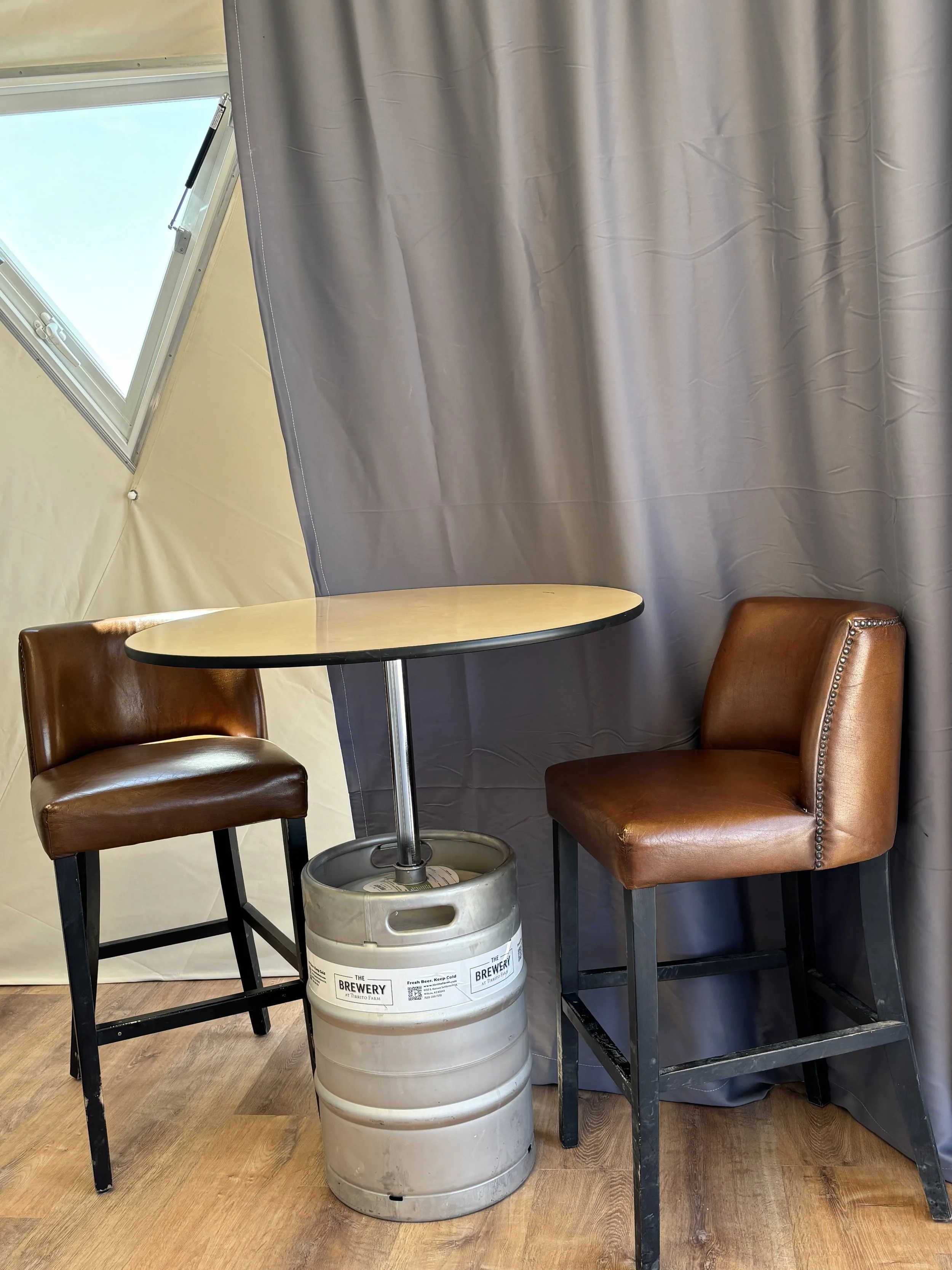 beerglampkitchenettearea.jpg