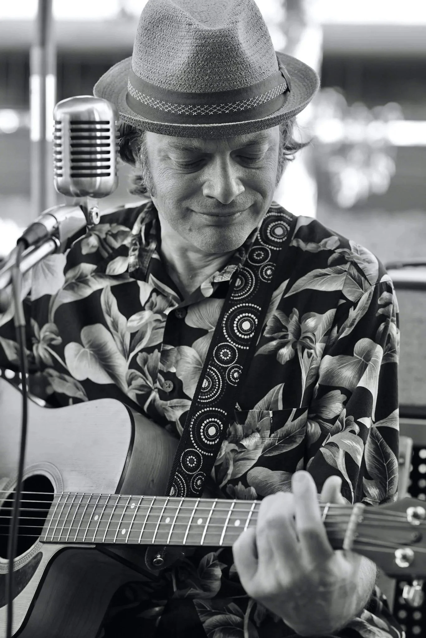 Tonight for Acoustic Friday from 6 to 8 PM at TF

Joe Baker is a solo guitarist and singer performing 1920's jazz, western swing, blues, and early country based in Phoenix, Arizona. With a love for all forms of early American roots music, Joe delight