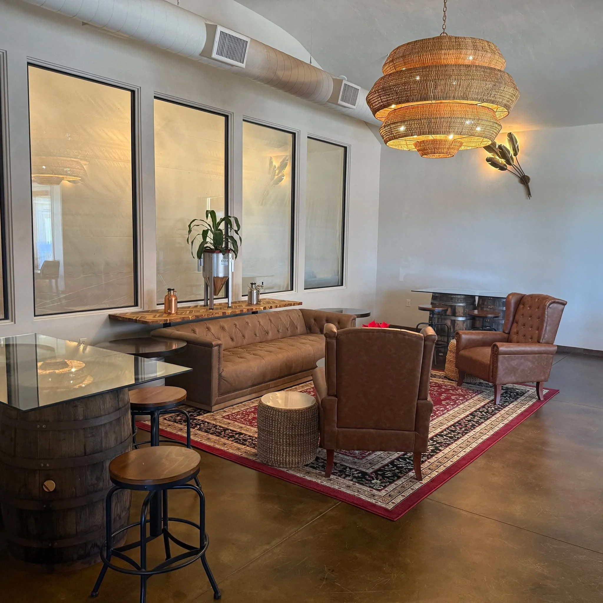 ☕🍺🍷 Just a reminder &mdash; we&rsquo;re open Mondays &amp; Tuesdays!

Start your morning with coffee, then ease into the afternoon with beer, wine or cocktail. 

Monday &amp; Tuesday Hours
 &bull; Cafe: 8 AM &ndash; 11 AM
 &bull; Taproom: 11 AM &nd