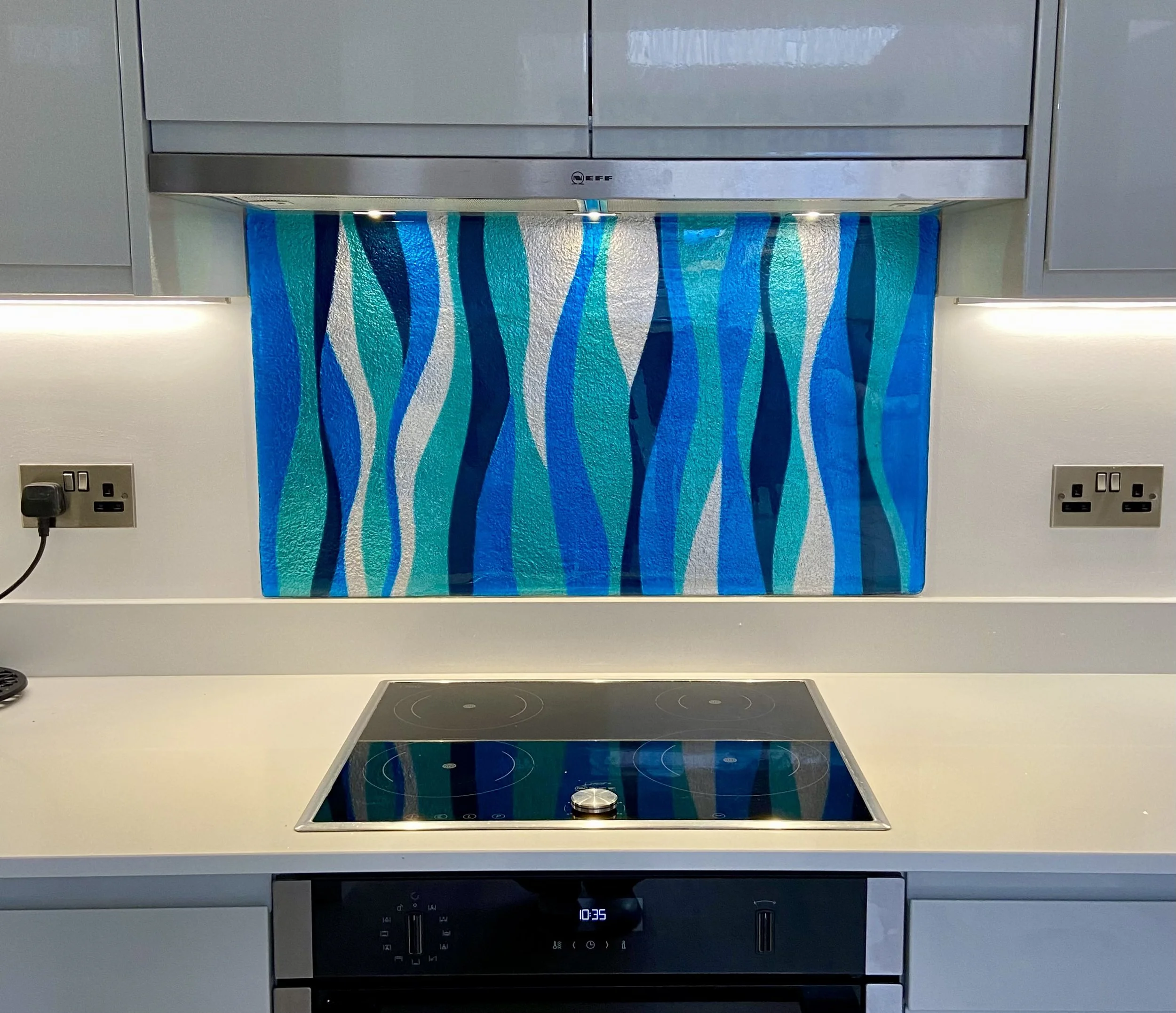 Jo Vincent Kitchen Splashback turquoise vertical wave