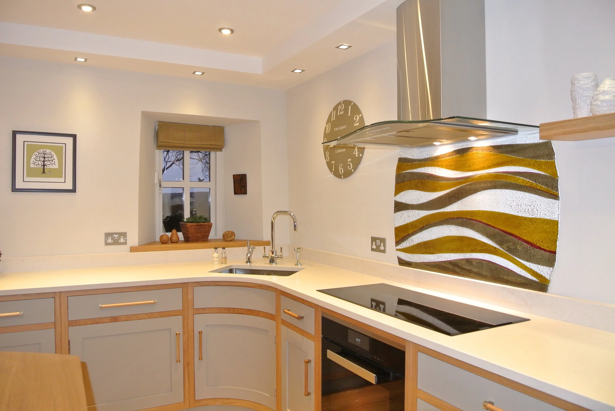 Jo Vincent glass splashback shaped sides