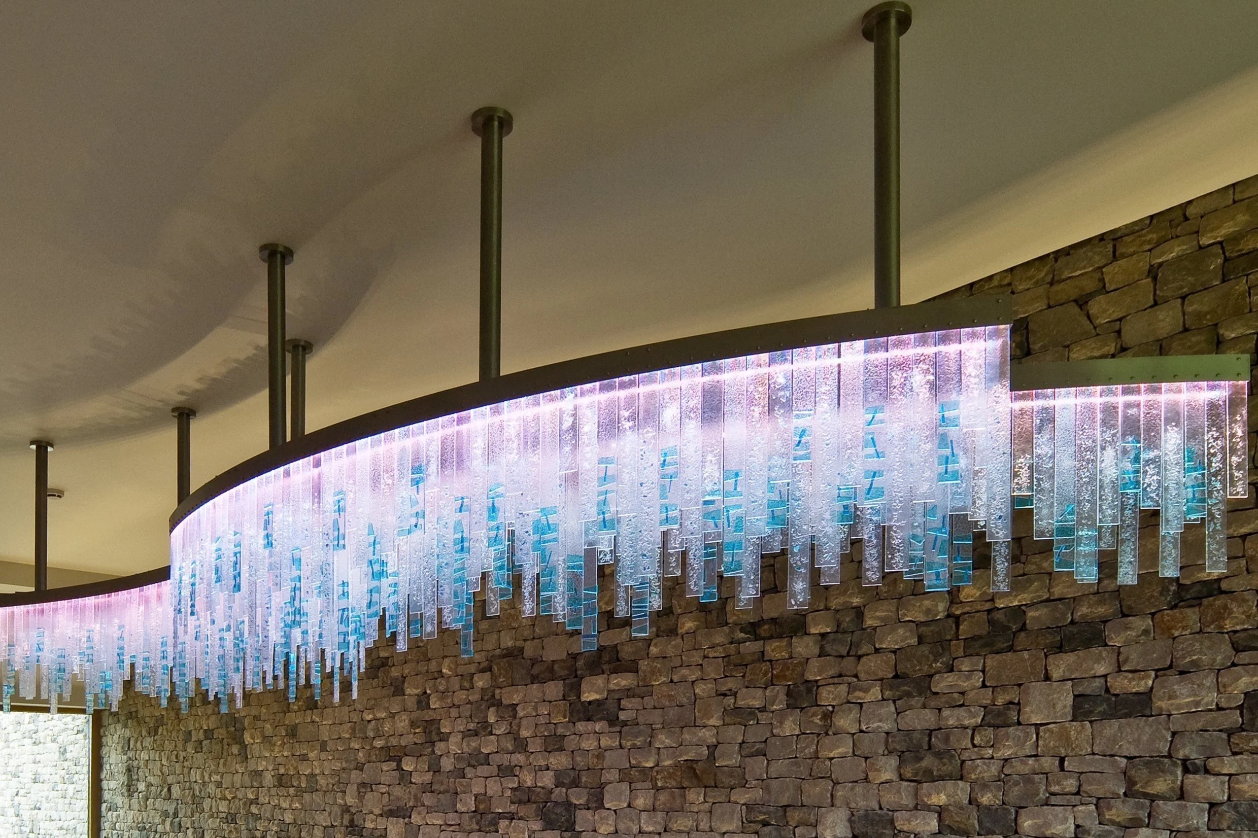 Chandelier large 1.jpg