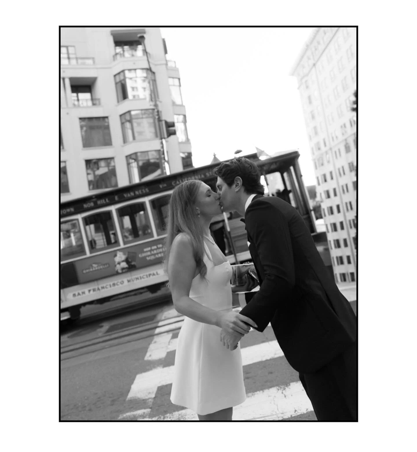 A timeless San Francisco celebration - elegant, intimate, and absolutely stunning from beginning to end.
City weddings will always hold a certain magic.
Kerissa &amp; Nick 🤍 

Photographer - @victoriakaitphoto 
Venue - @uclubsf @uclubsf_weddings 
Pl