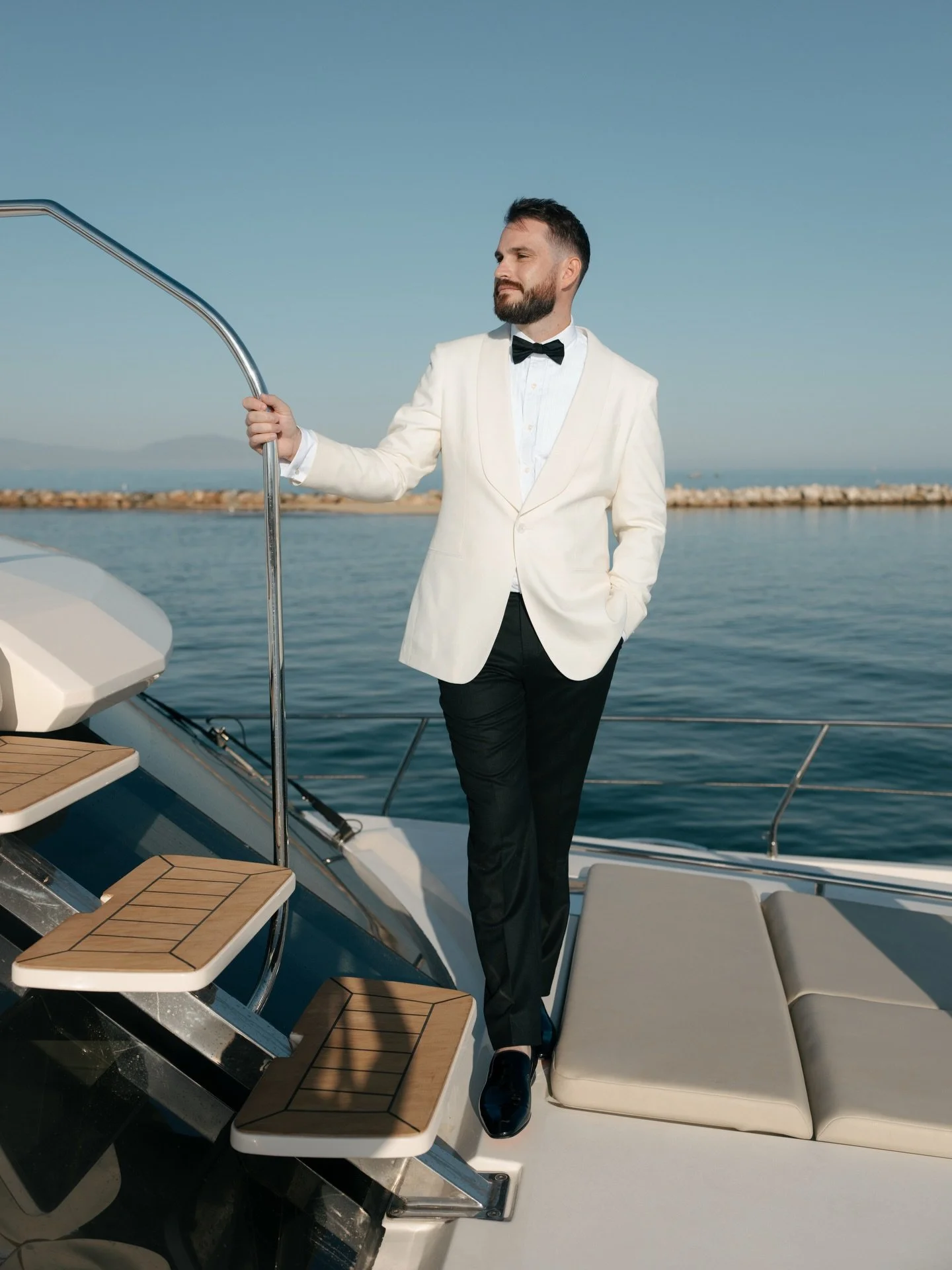 I don&rsquo;t even know where to start with this one 😭

An absolutely perfect intimate ceremony on a boat in Santa Barbara.
