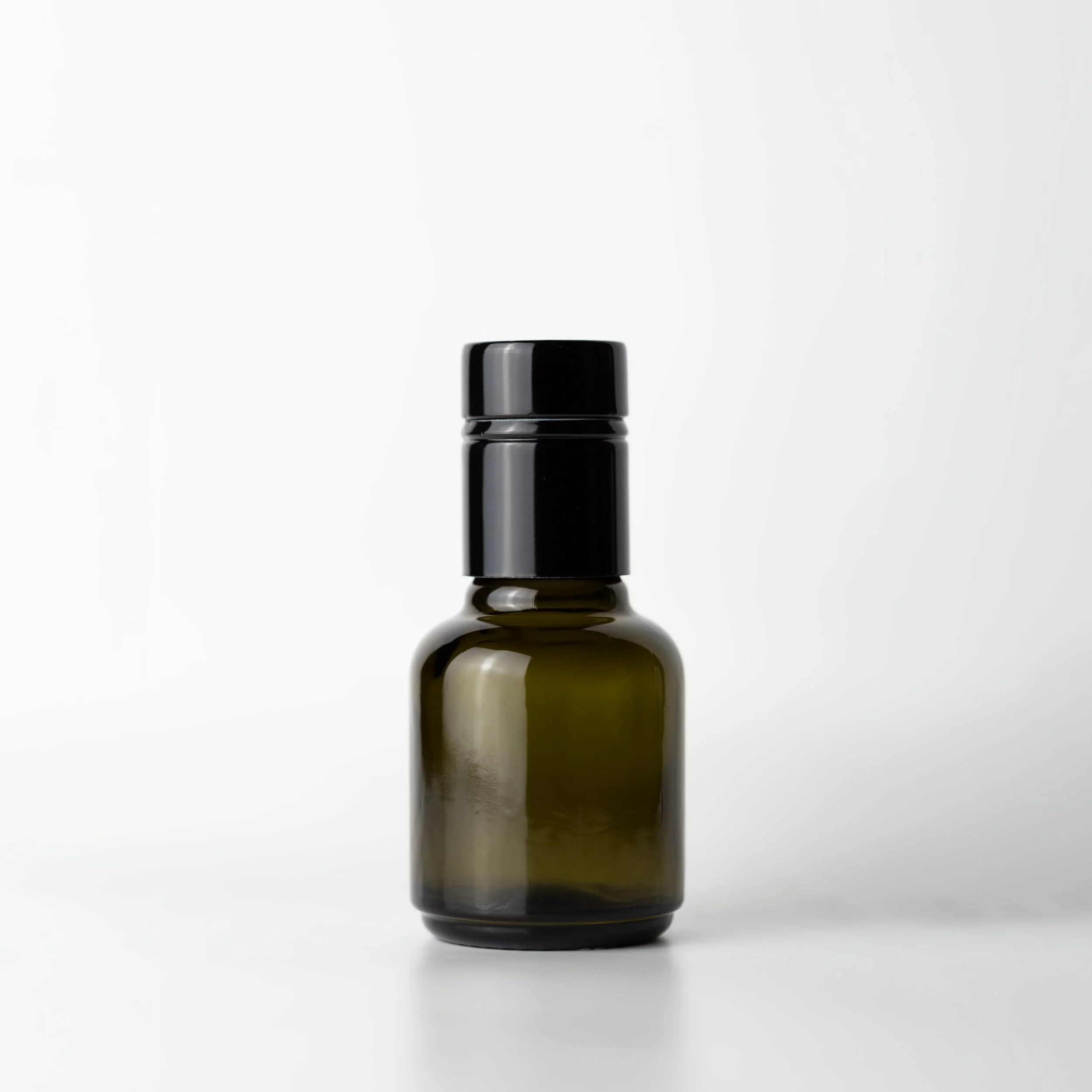 Riviera Olio Lumia 100ml + Alusnap Glossy Black.jpg