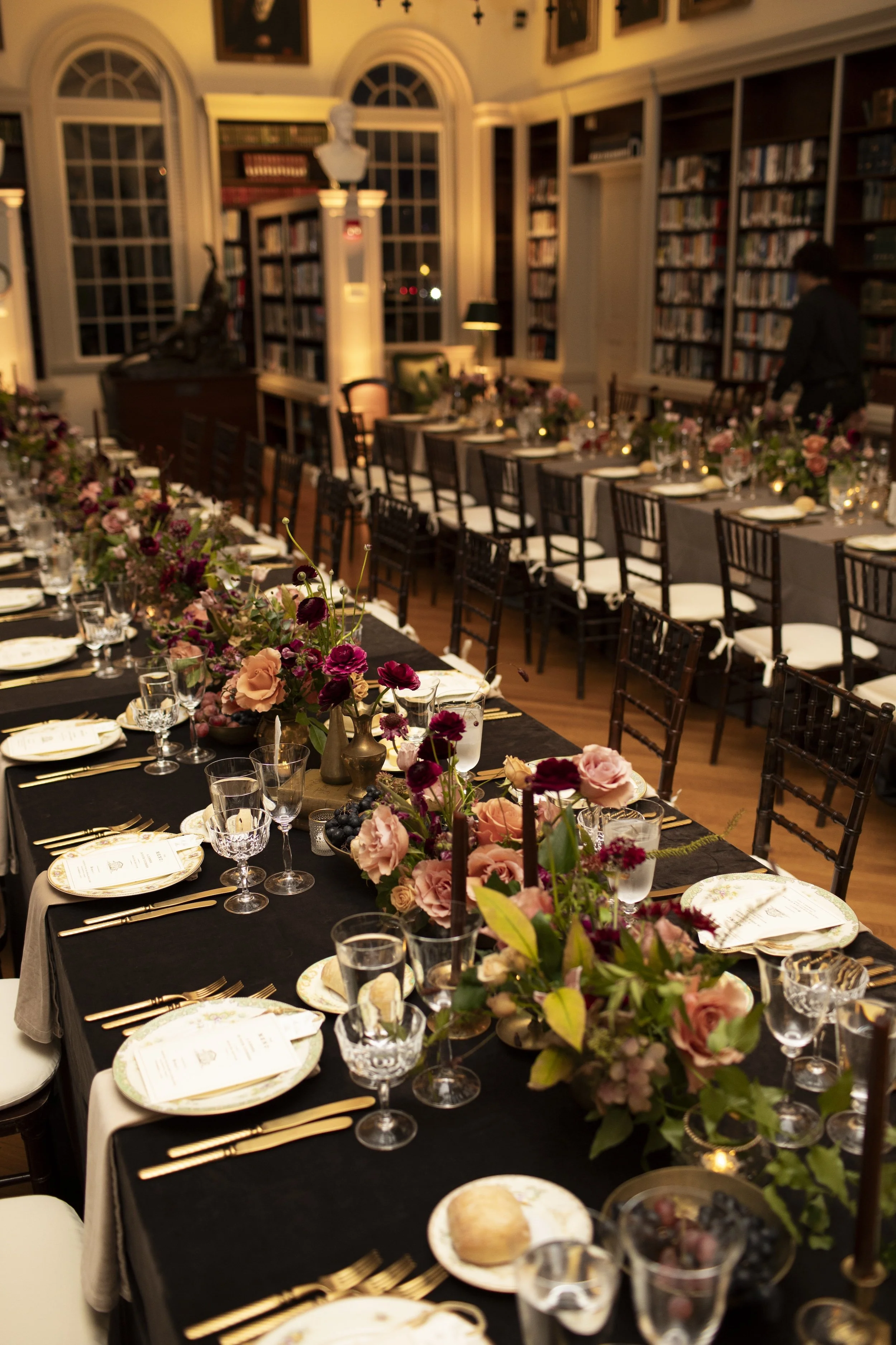 Romantic Redwood Library Wedding with Vintage Details