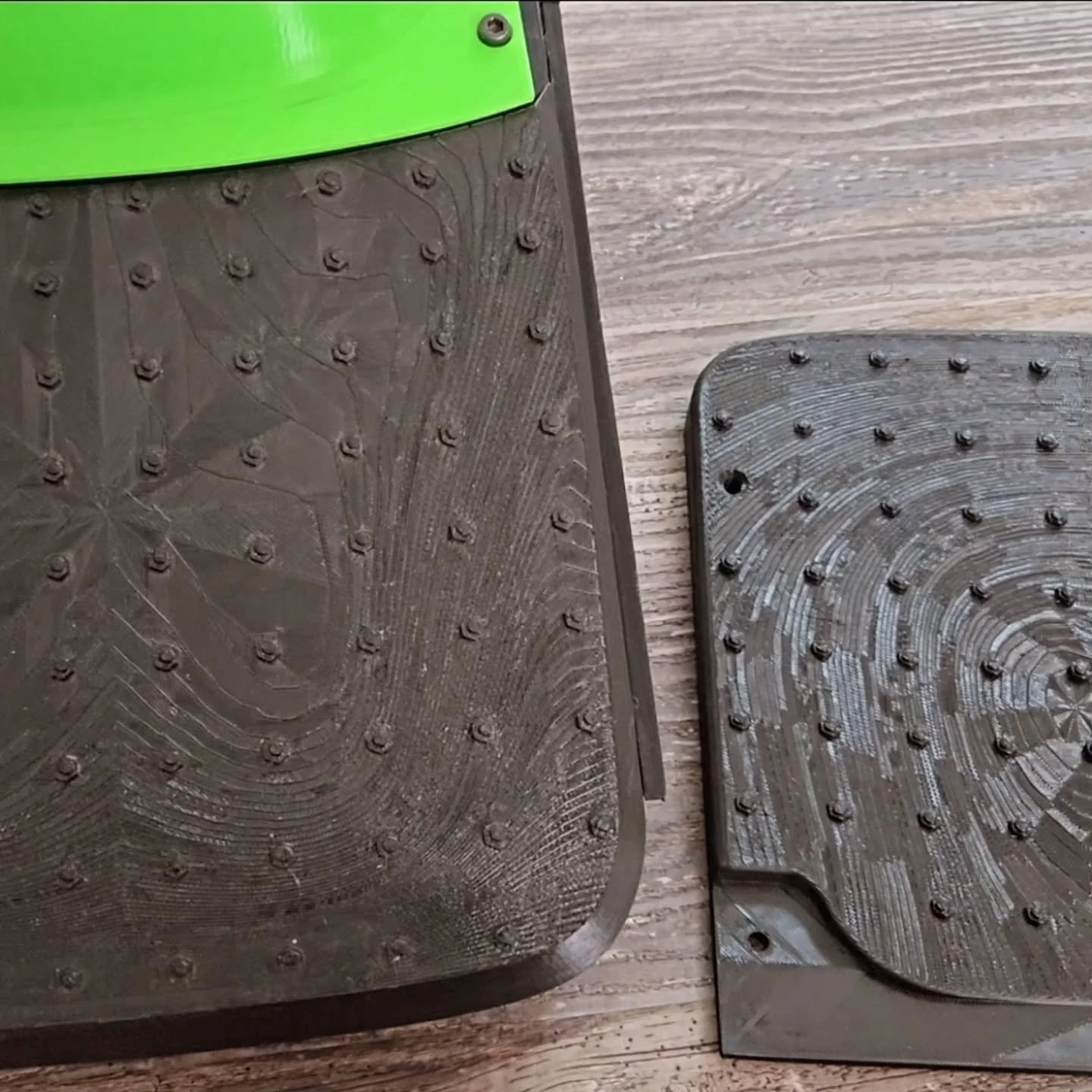 Introducing EvoPad, the all-TPU full pad system with integrated studded grip built directly into the pad—no adhesive, no grip tape, no wear, just lasting performance that outlives your board. Designed with large air pockets for unmatched cushio