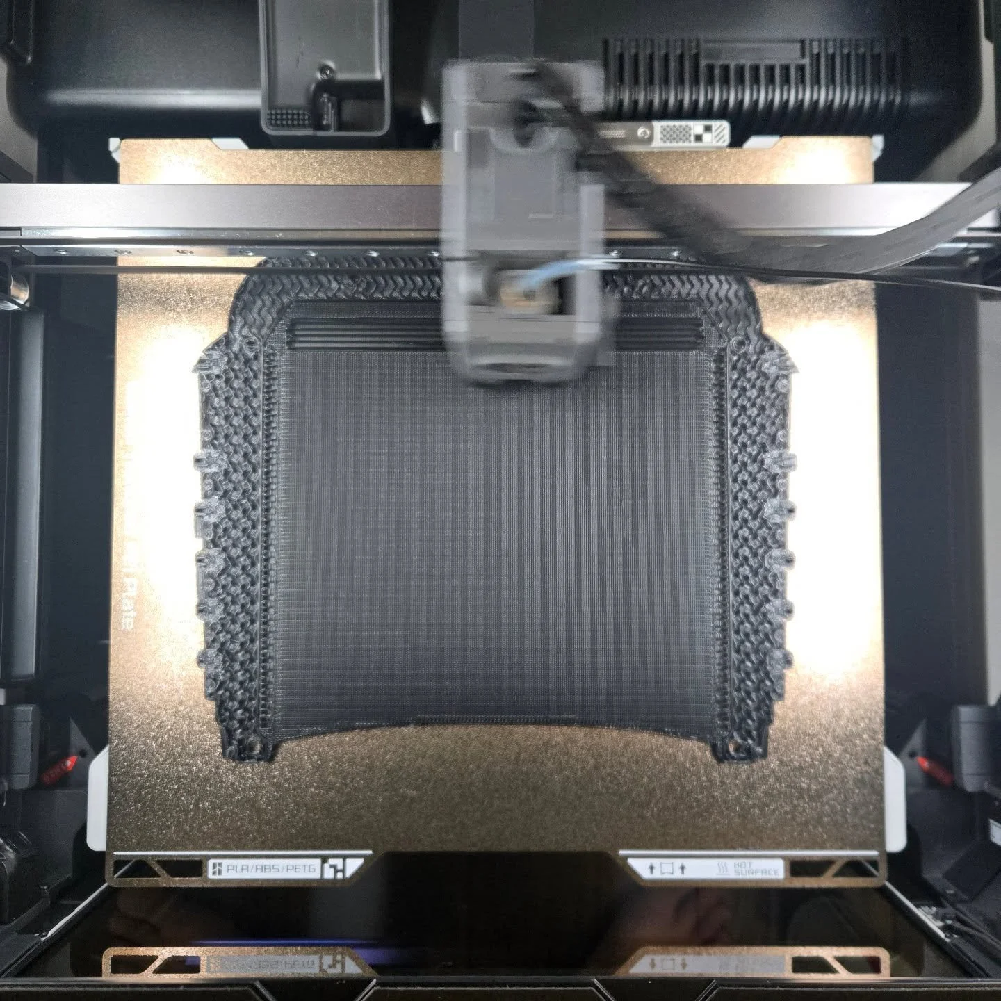 How wide will EvoPad Notorious be?  Over 11 inches.  Now that's biggie... Our widest pad option drops Spring 2026

sticky-feet.com

#onewheel #onewheelgt #onewheelxrclassic #onewheelxr #vescommunity #rideonewheel #onewheelnation #stickyrider