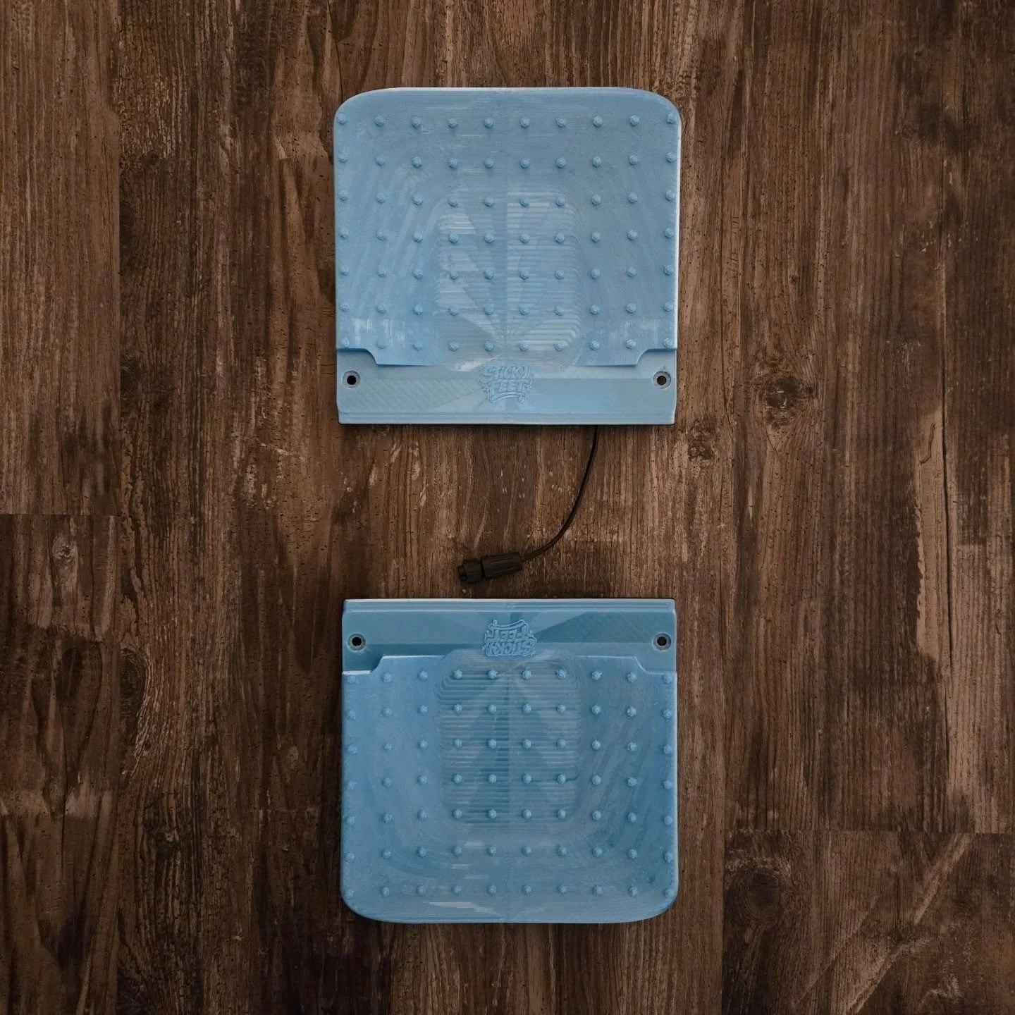 EvoPad in Tiffany Blue 🤤 for #onewheel.  Fully embedded sensor and no more need for grip tape. 

www.sticky-feet.com

#onwheelnation #rideonewheel #onwwheelgt #onewheelxr #onewheelpint #stickyrider