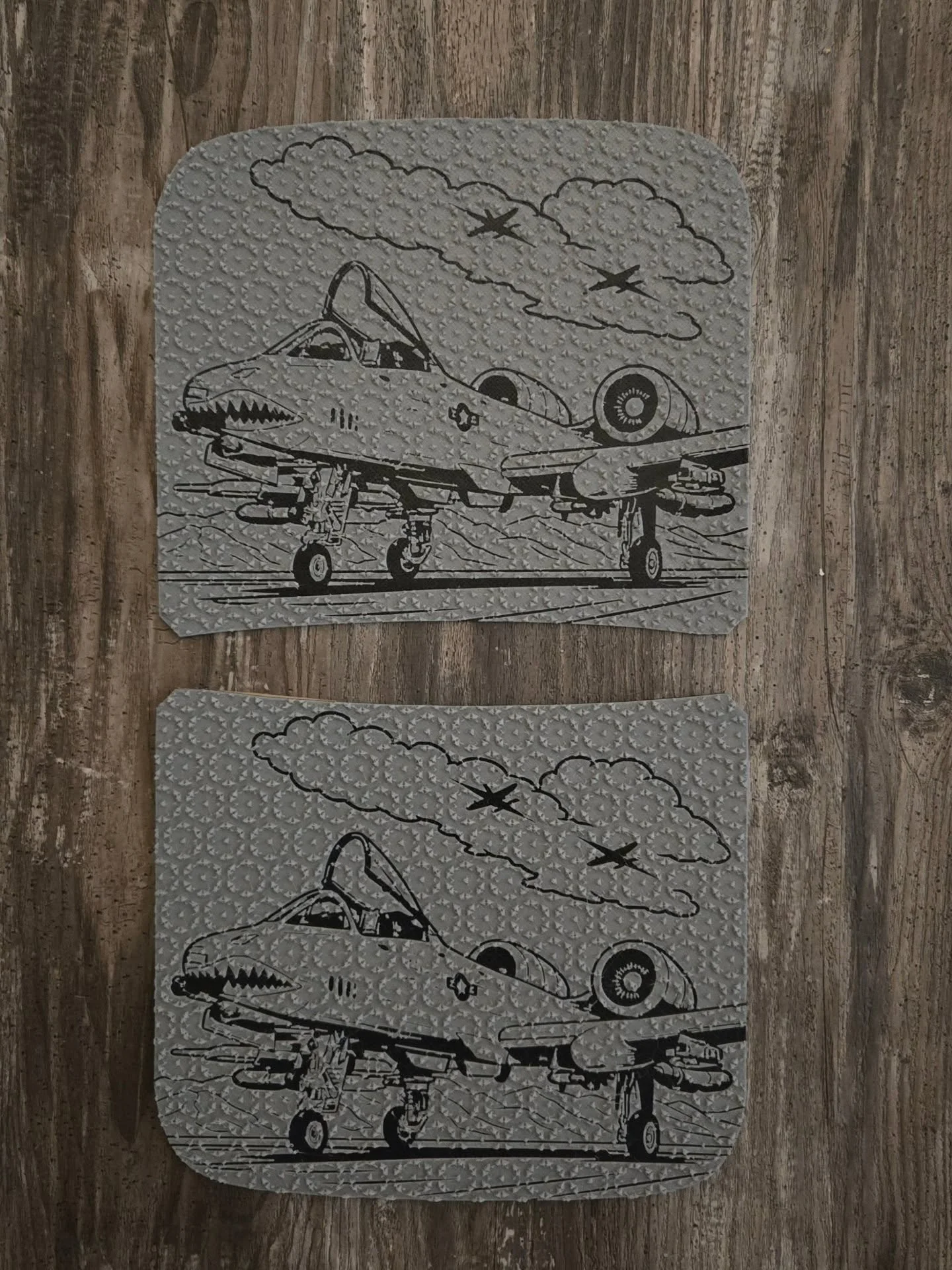 Been awhile since we posted a custom EvoGRIP design. This was a recent fun one for LB Flared pads.  The most grippy, durable, and customizable all TPU grip tape for #onewheel.

#omewheelnation #rideonewheel #onewheelgt #stickyrider