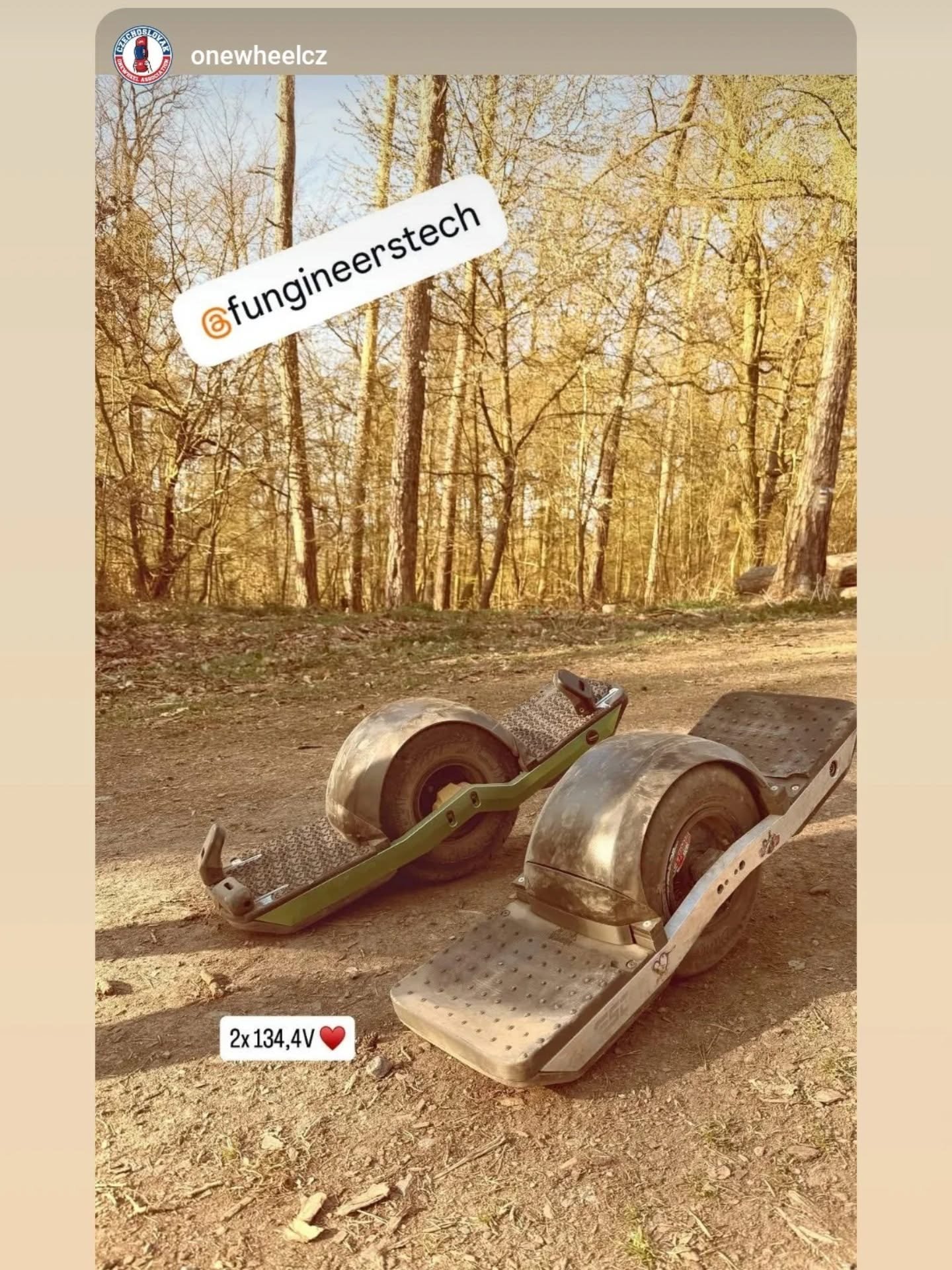 Sticky Feet is international 🌍. From our friends in Czechia ☮️&hearts;️🤙

#onewheel #onewheelnation #rideonewheel #griptape