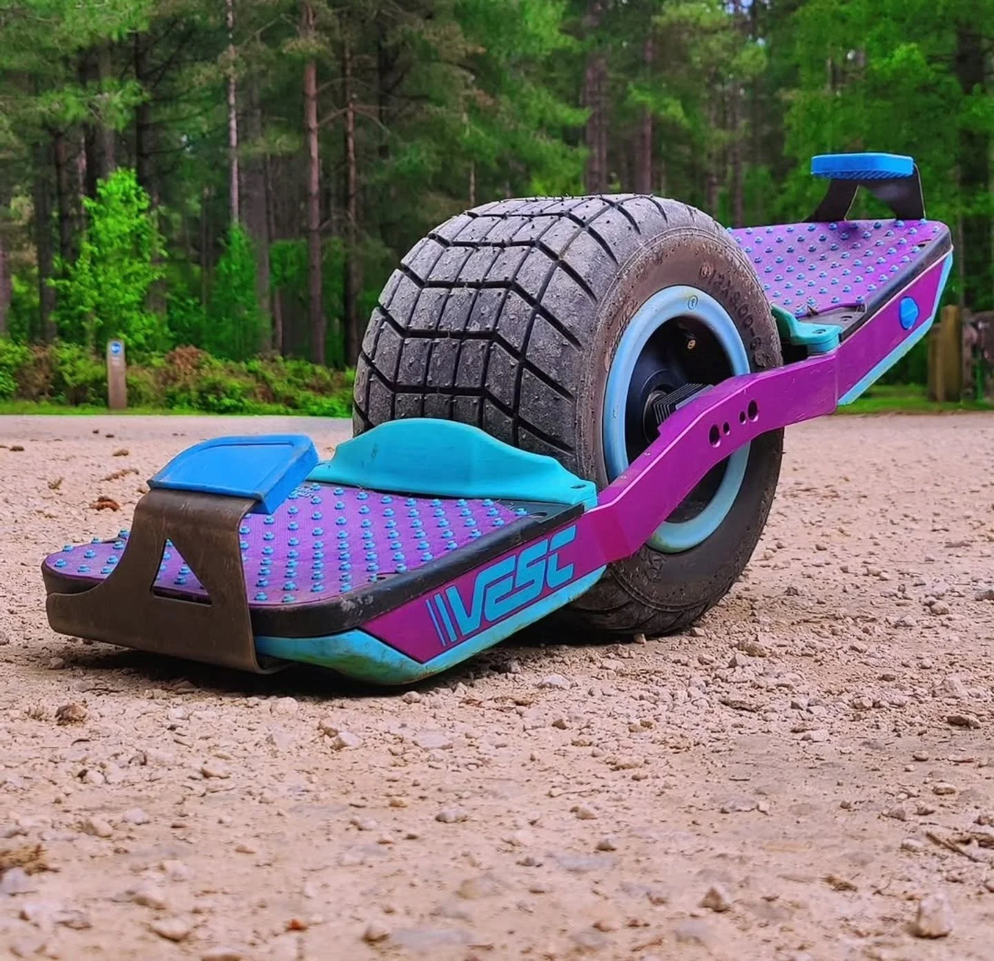 Sheesh! 🔥🔥🔥🔥

stickyfeet.co

#onewheel #onewheelnation #onewheelgt #onewheelxr #onewheelpint