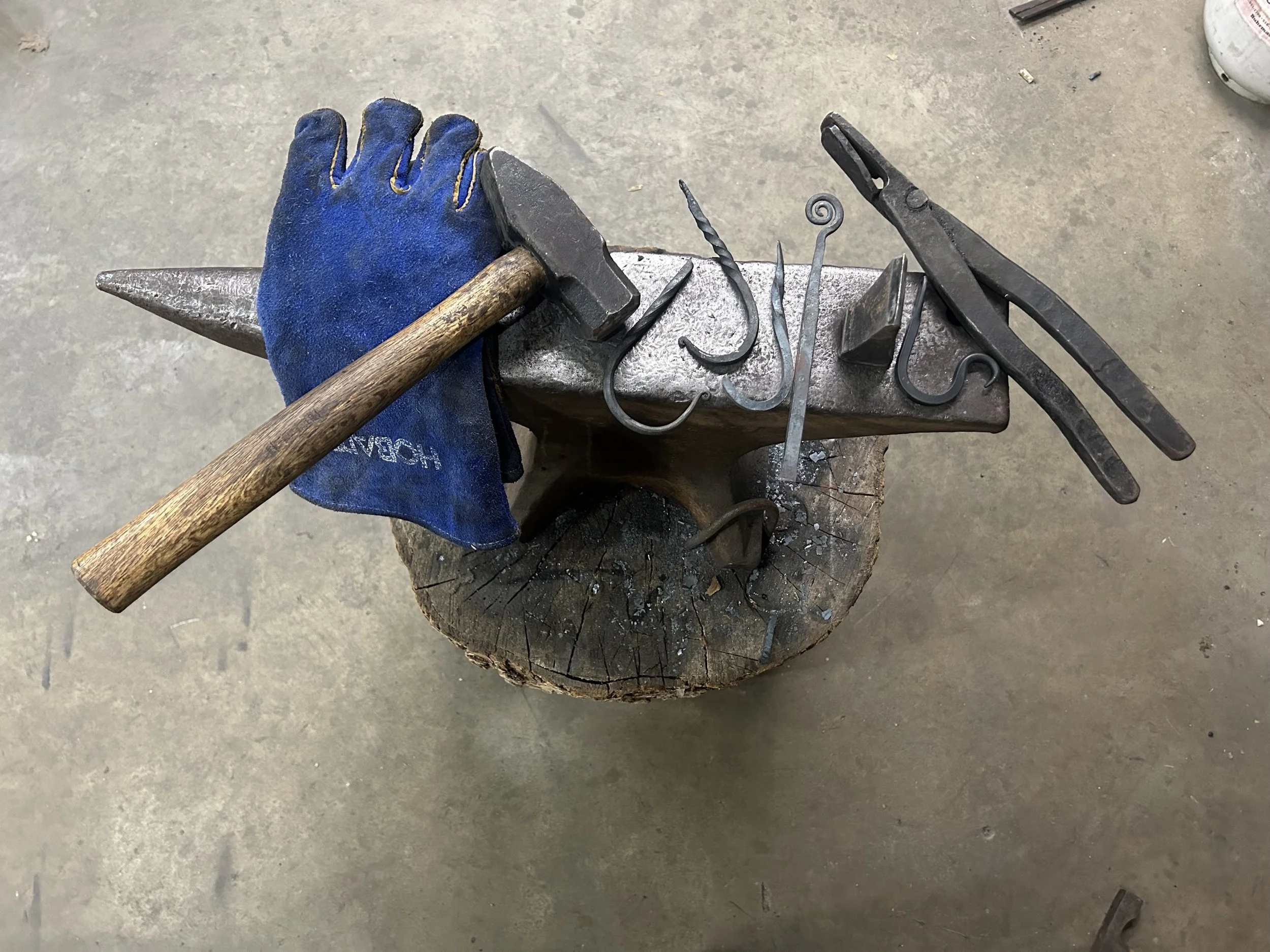 Blacksmithing - Creating a Hook