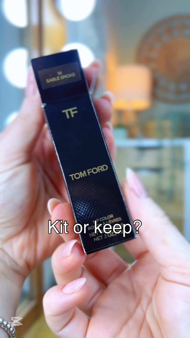 Tom Ford ‘Sable Smoke’ π #tomfordbeauty #torontomakeupartist #nudelip