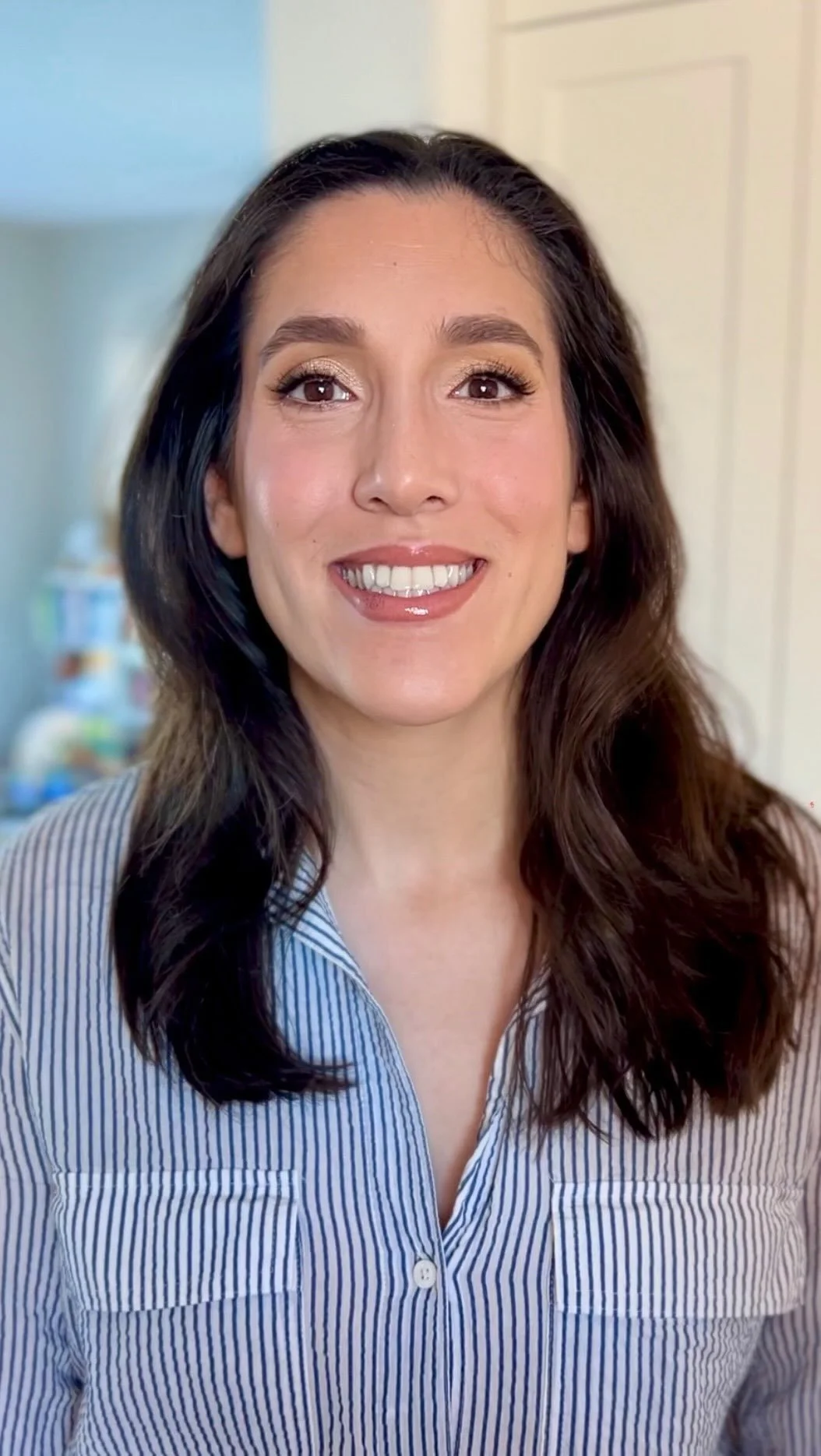 Let your glam work WITH your day—not against it. ππ»‍βοΈ
With over 12 years of experience, I specialize in creating camera-ready looks that don’t just look beautiful—they feel effortless from morning to night. πππ»π
Whether