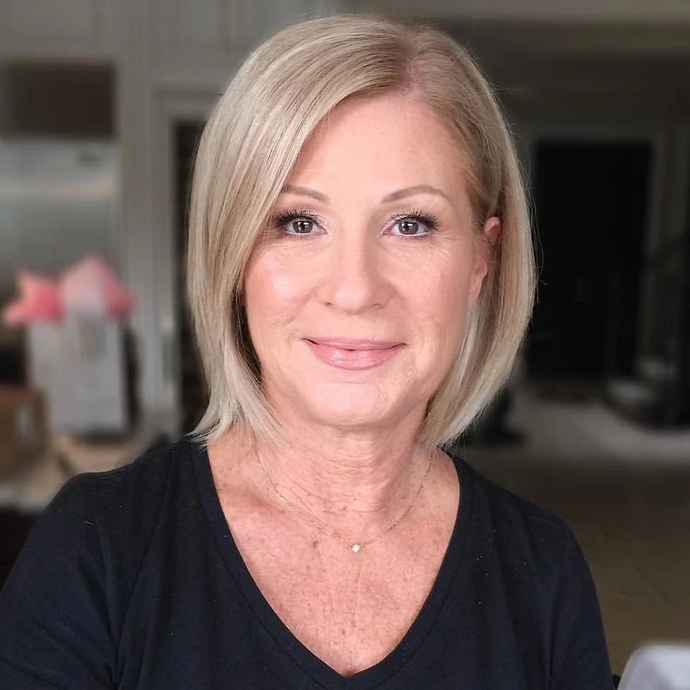 Agnia-Louminskaia-Cosmetics-business-meeting-makeup-look-toronto-woodbridge.jpg