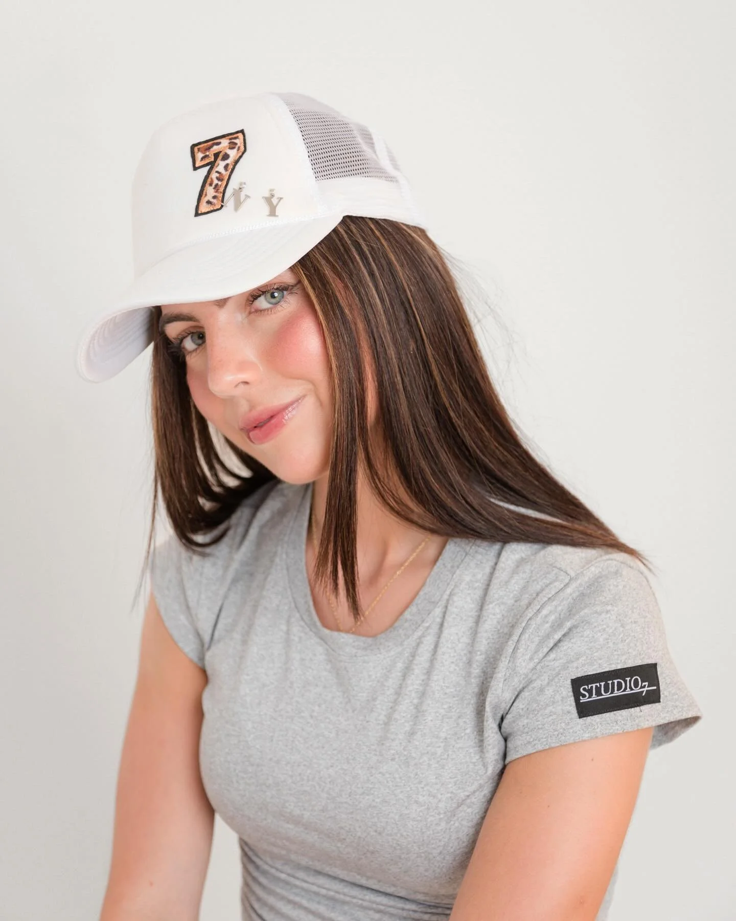 Our cheetah trucker hat🤌🏻 Link in bio 
&bull;
&bull;
&bull; 
&bull; 
#newyork #truckerhat #cheetahprint #style #smallbusiness