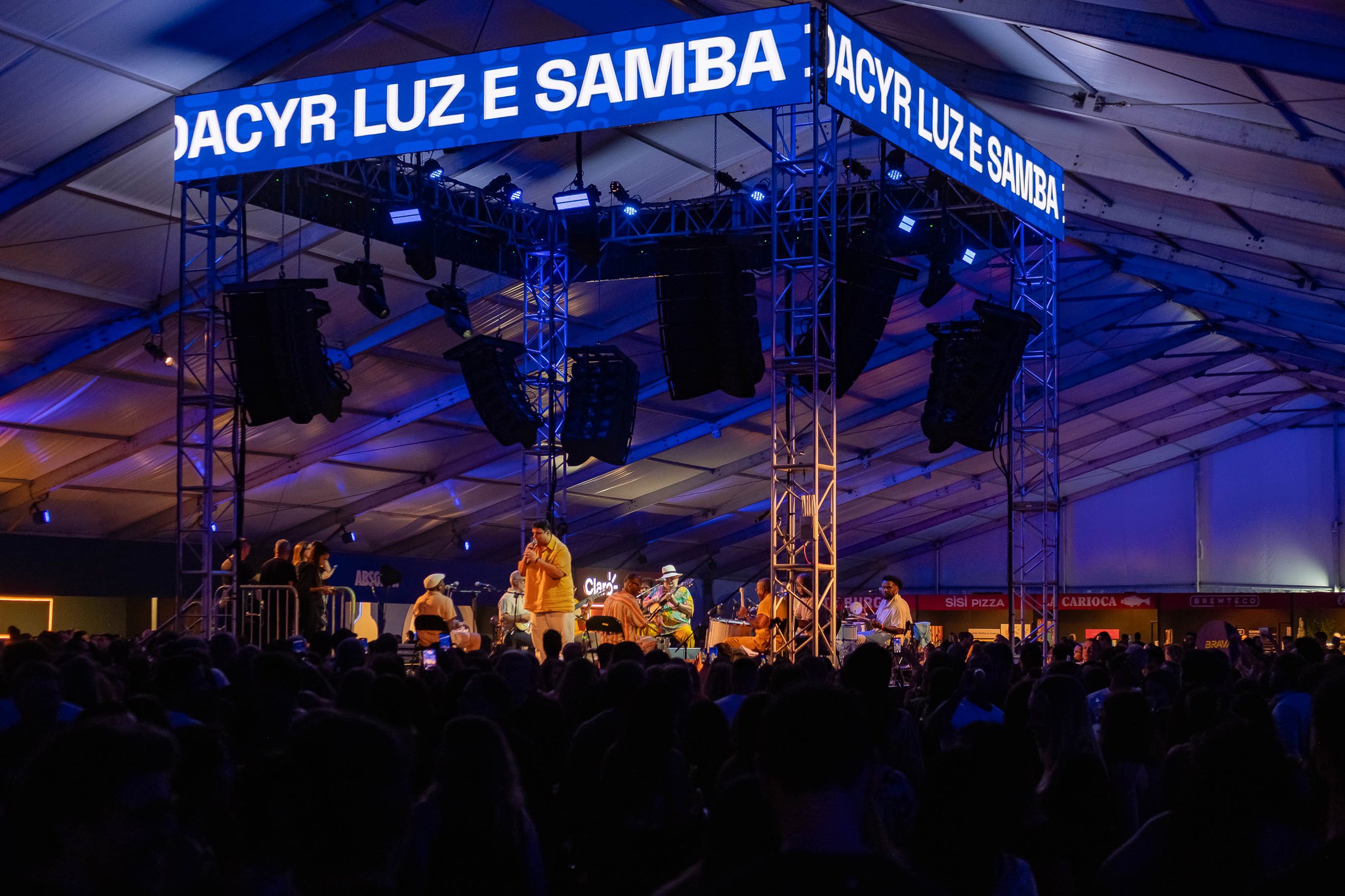 moacyr-luz-samba-do-trabalhador-06.11.25-brava-arena-jockey-032.jpg