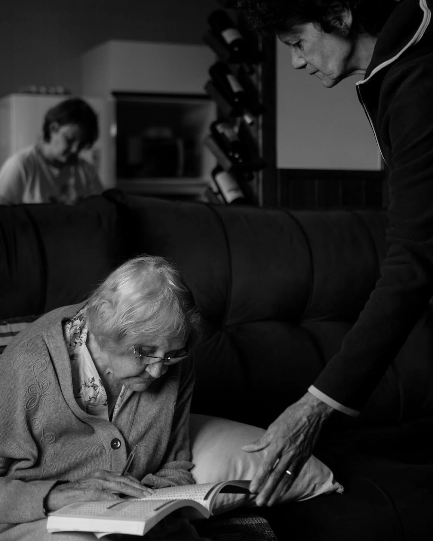 14/05/23 dia das m&atilde;es

A fotografia sempre teve a ver com o tempo.
Quando se clicava no anal&oacute;gico, tinha a espera da revela&ccedil;&atilde;o do filme para a revela&ccedil;&atilde;o da imagem. Um tempo para que depois se lembrasse daquel
