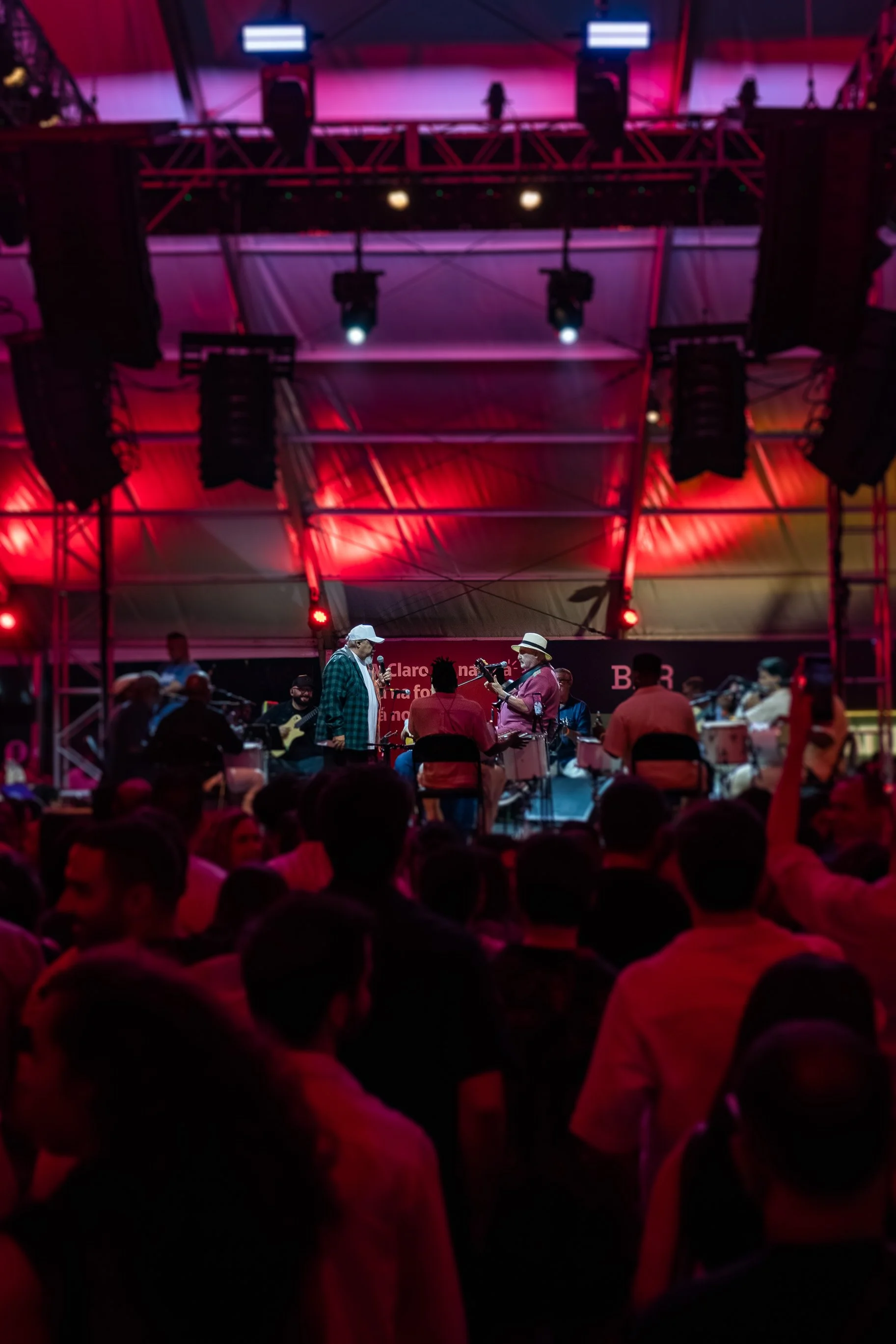 moacyr-luz-samba-do-trabalhador-30.10.25-brava-arena-jockey-055.jpg