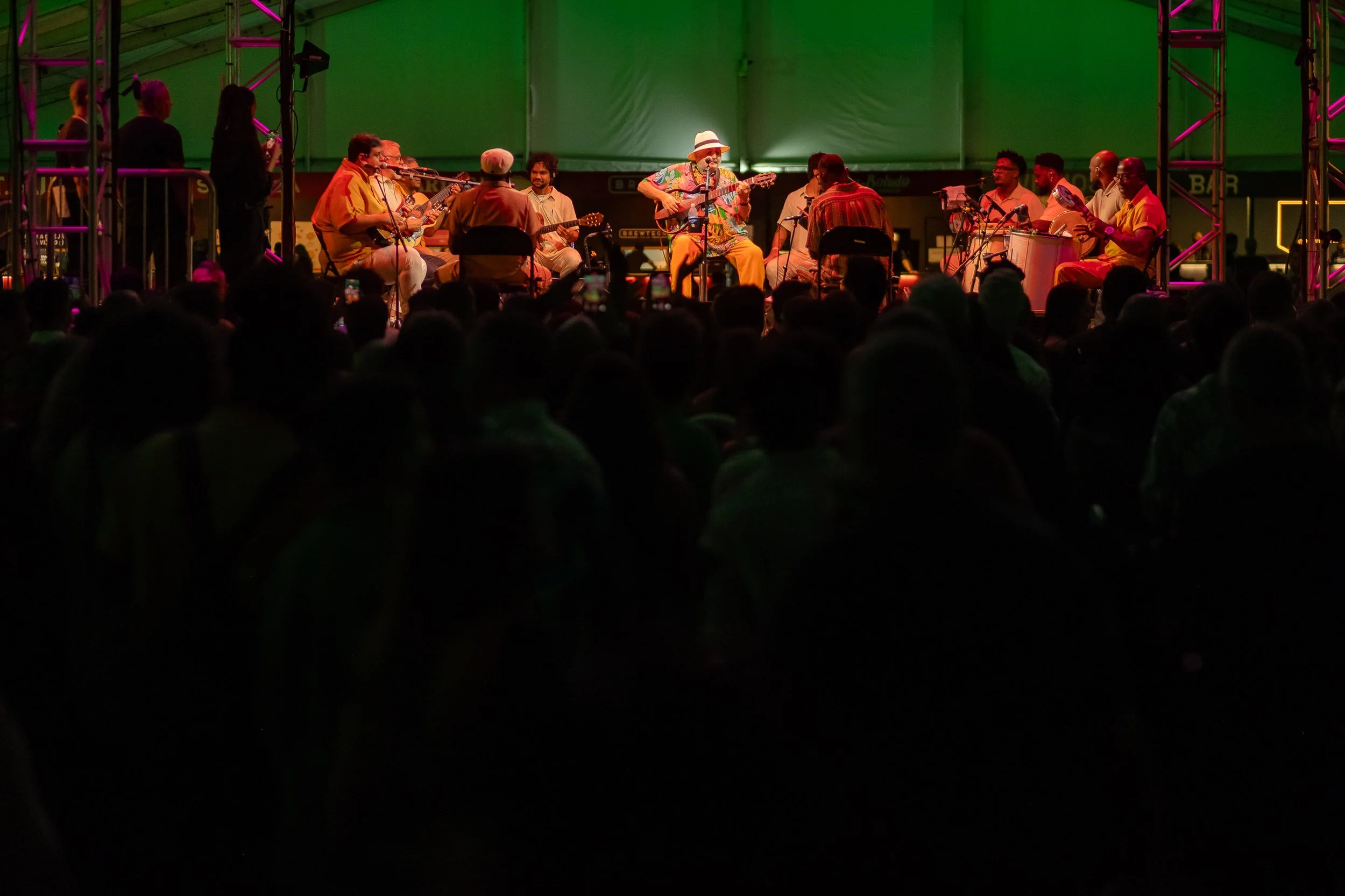 moacyr-luz-samba-do-trabalhador-06.11.25-brava-arena-jockey-021.jpg