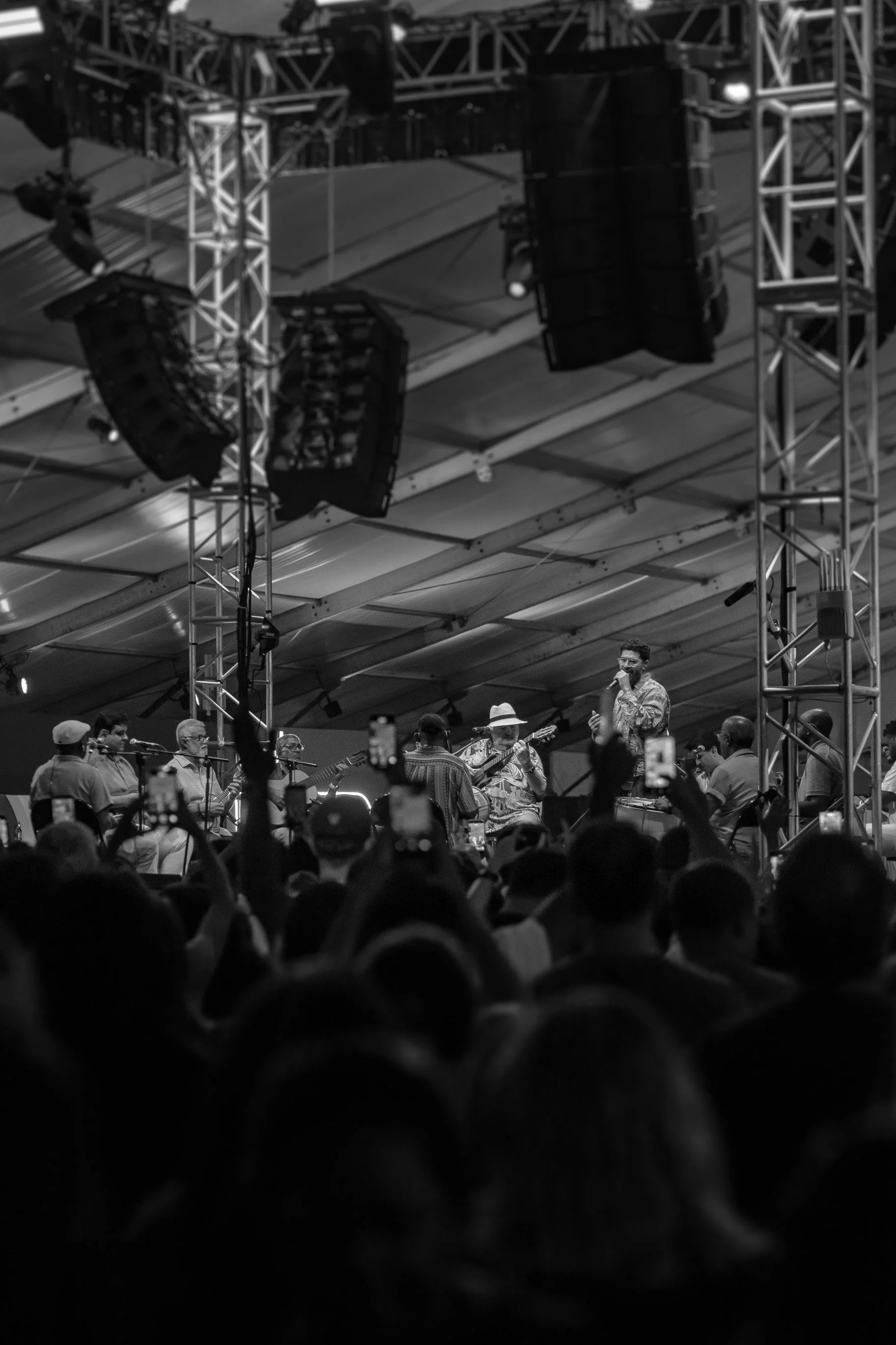 moacyr-luz-samba-do-trabalhador-06.11.25-brava-arena-jockey-037.jpg
