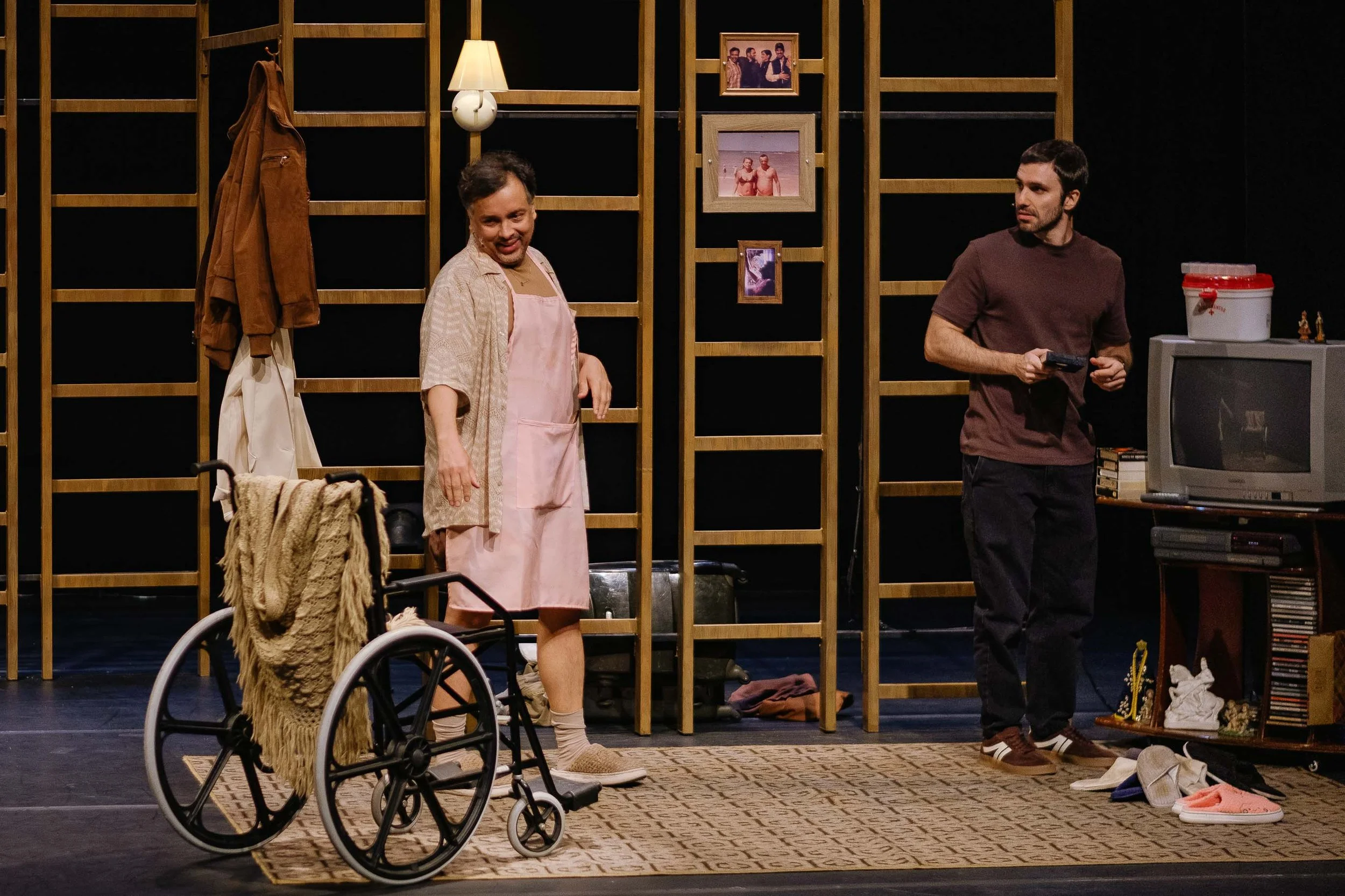 o-formigueiro-teatro-adolpho-bloch-106.jpg