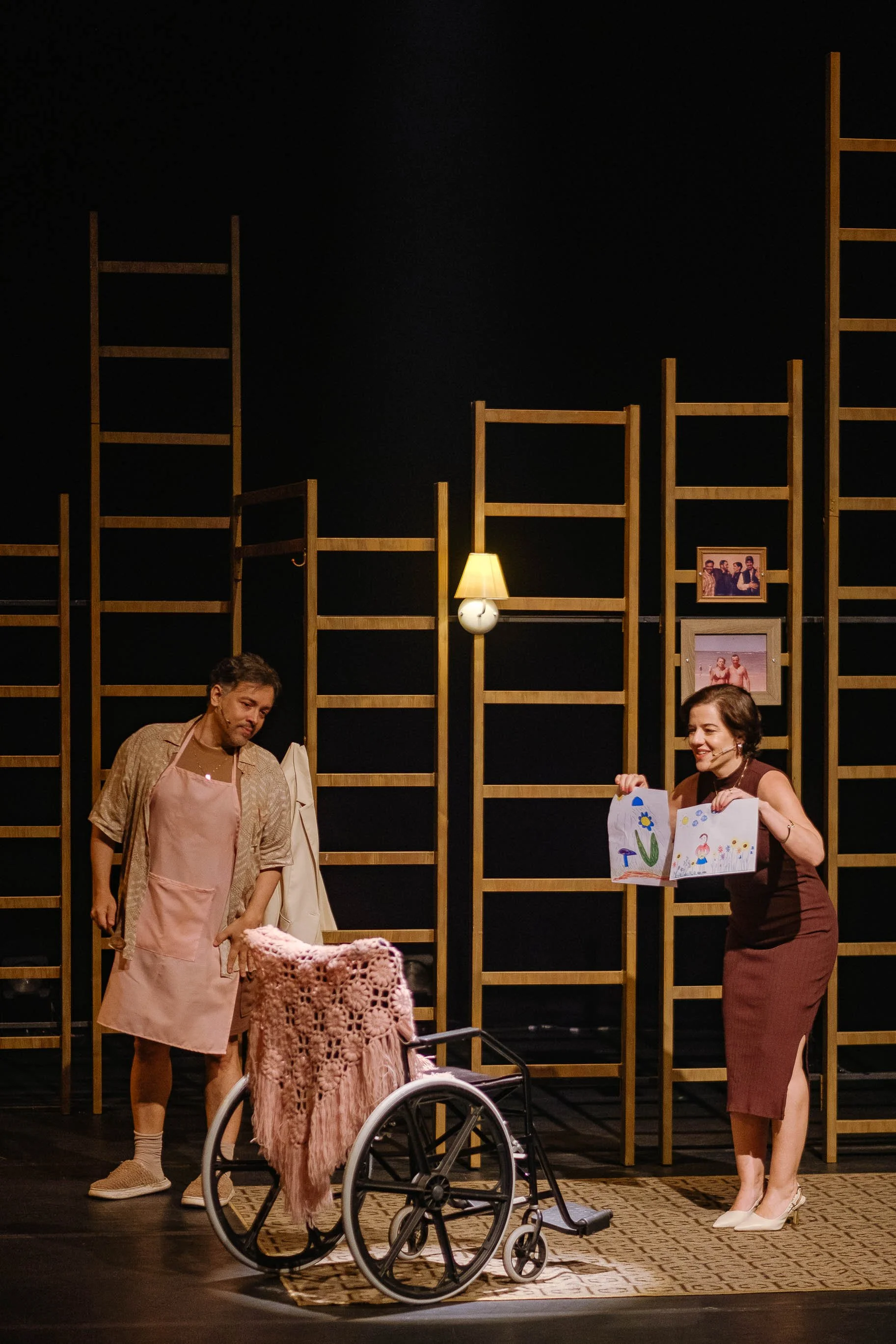 o-formigueiro-teatro-adolpho-bloch-061.jpg