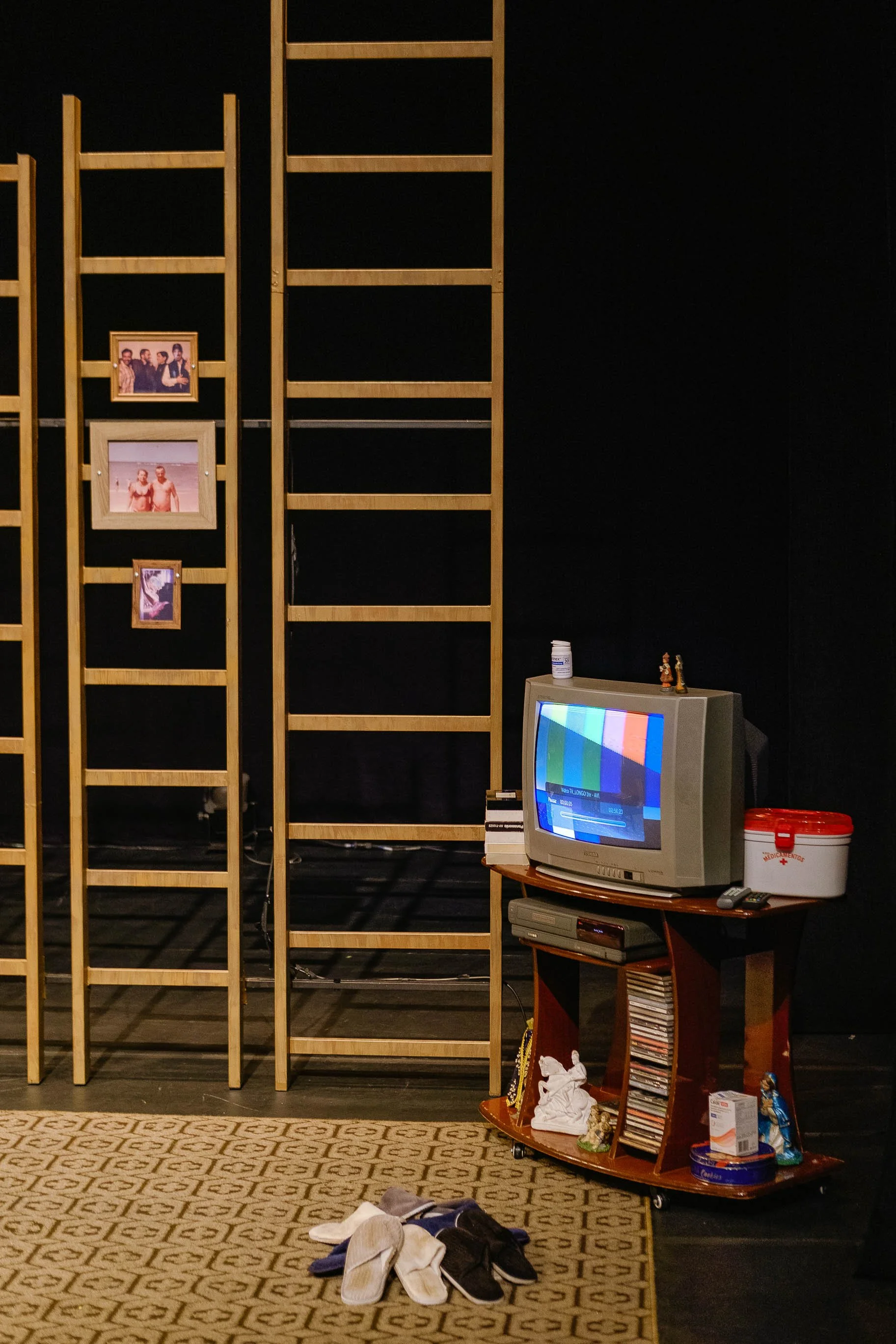 o-formigueiro-teatro-adolpho-bloch-013.jpg